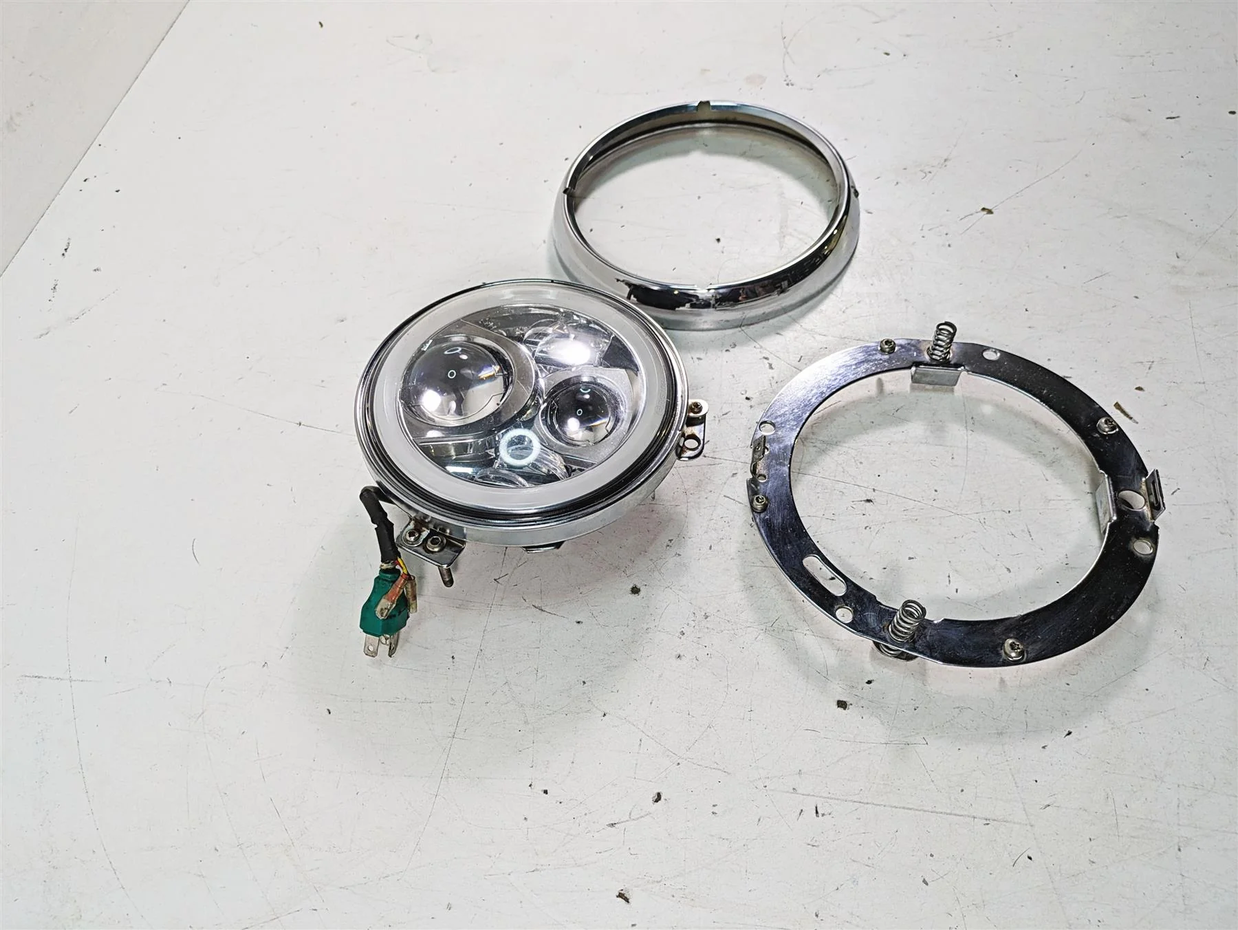 2008 Harley FLHTCU Electra Glide Headlight Head Light Halo Lamp - Read - Image 2