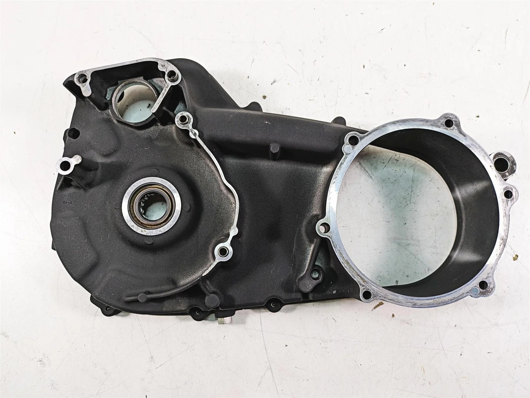 2008 Harley FLHTCU Electra Glide Inner Primary Drive Clutch Cover 60677-07A - Image 5