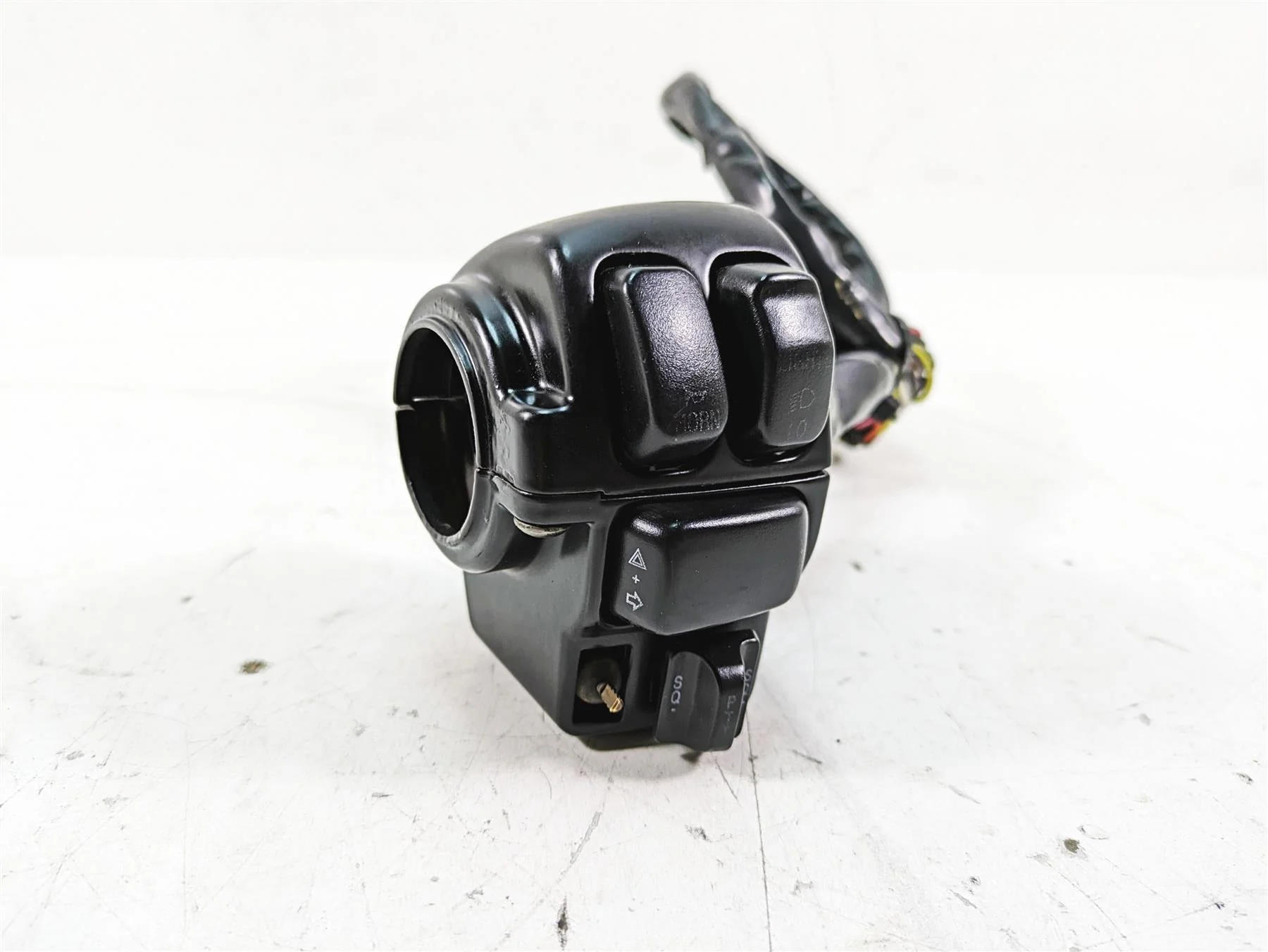 2008 Harley FLHTCU Electra Glide Left Hand Control Switch - Read 71682-06A - Image 12