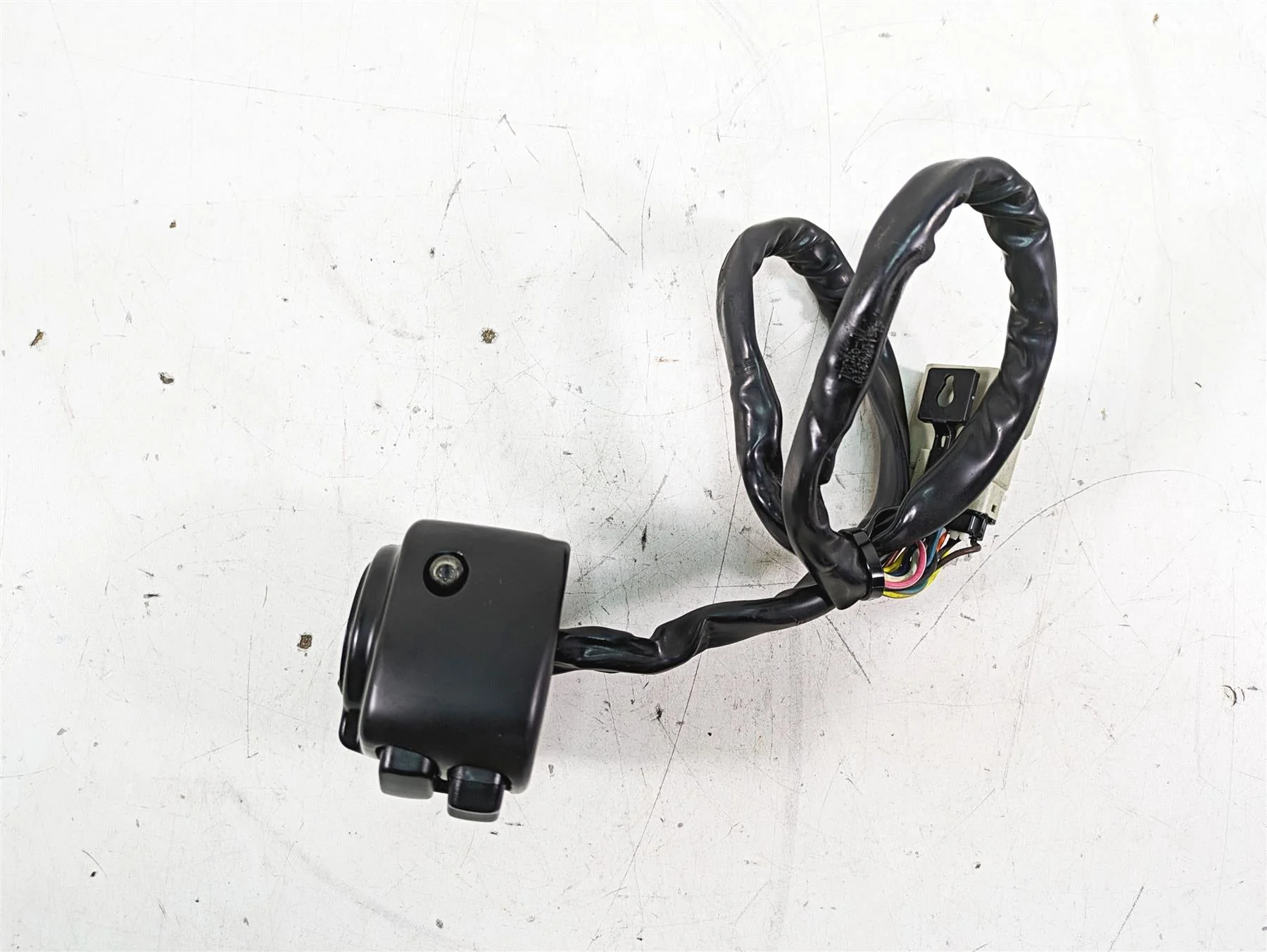 2008 Harley FLHTCU Electra Glide Left Hand Control Switch - Read 71682-06A - Image 5