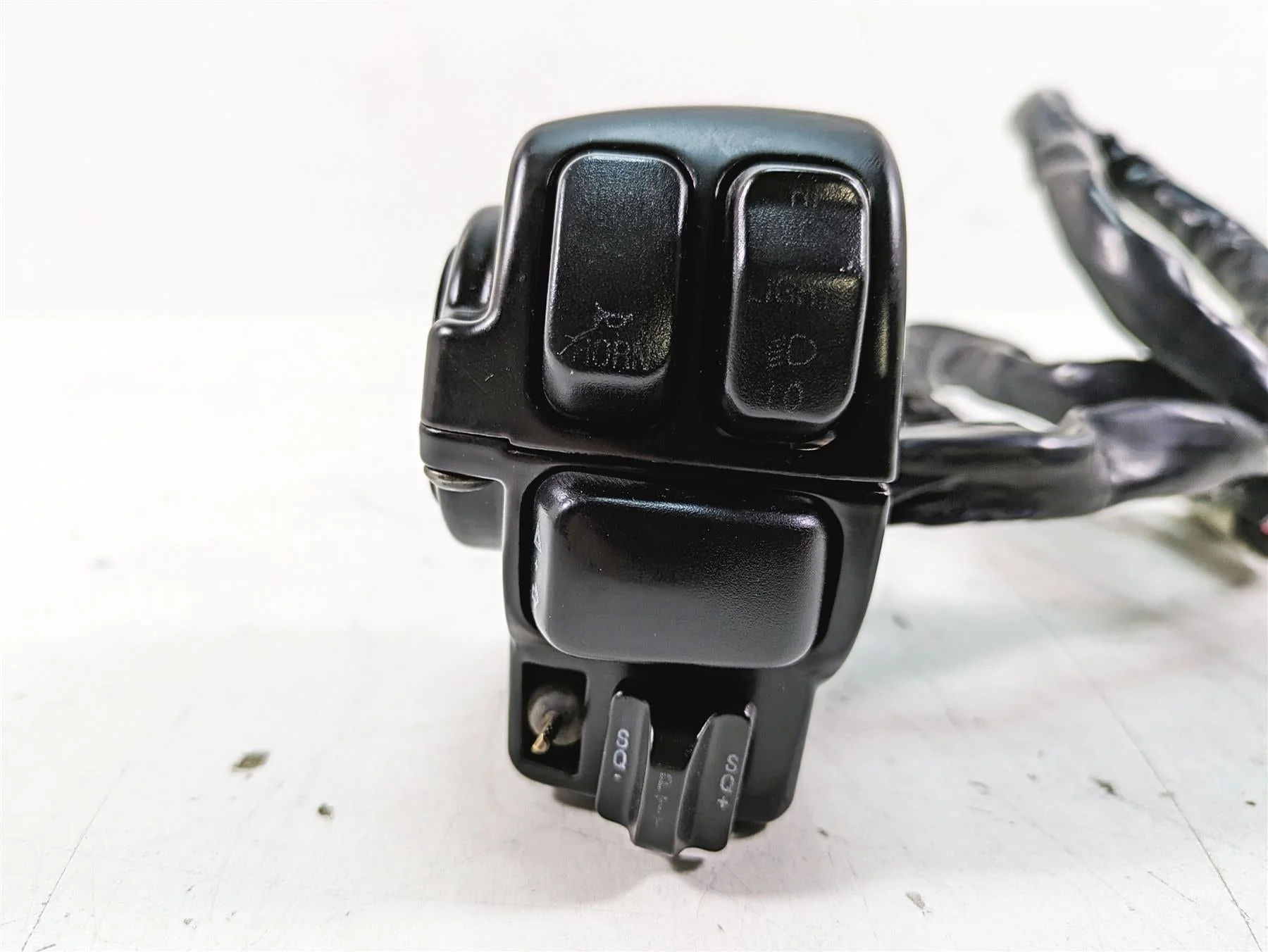 2008 Harley FLHTCU Electra Glide Left Hand Control Switch - Read 71682-06A - Image 6