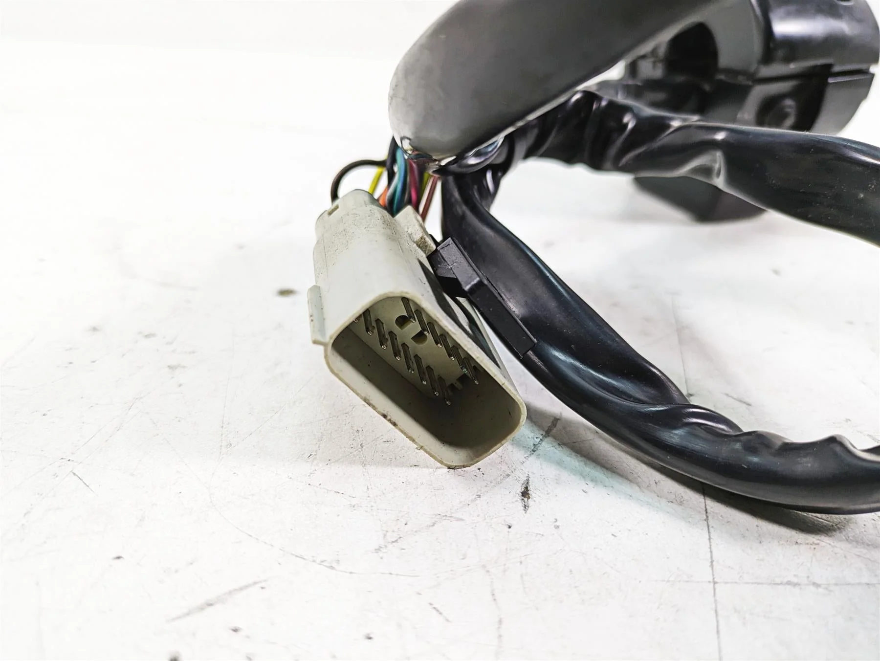 2008 Harley FLHTCU Electra Glide Left Hand Control Switch - Read 71682-06A - Image 7