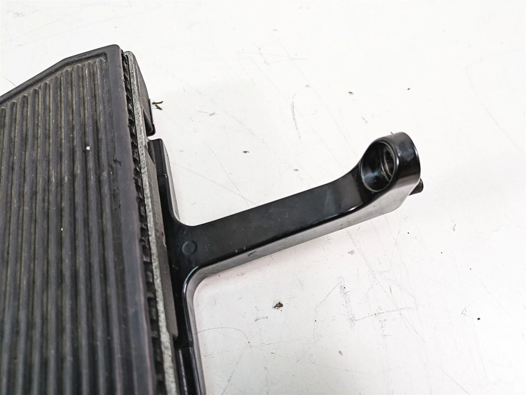 2008 Harley FLHTCU Electra Glide Left Right Passenger Floor Board Set 52719-93B - Image 10