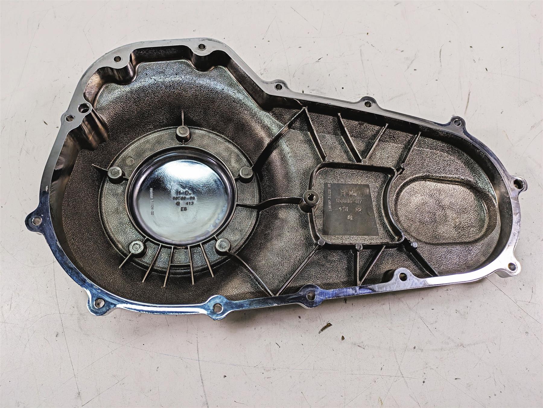 2008 Harley FLHTCU Electra Glide Outer Primary Drive Clutch Cover 60685-07 - Image 9