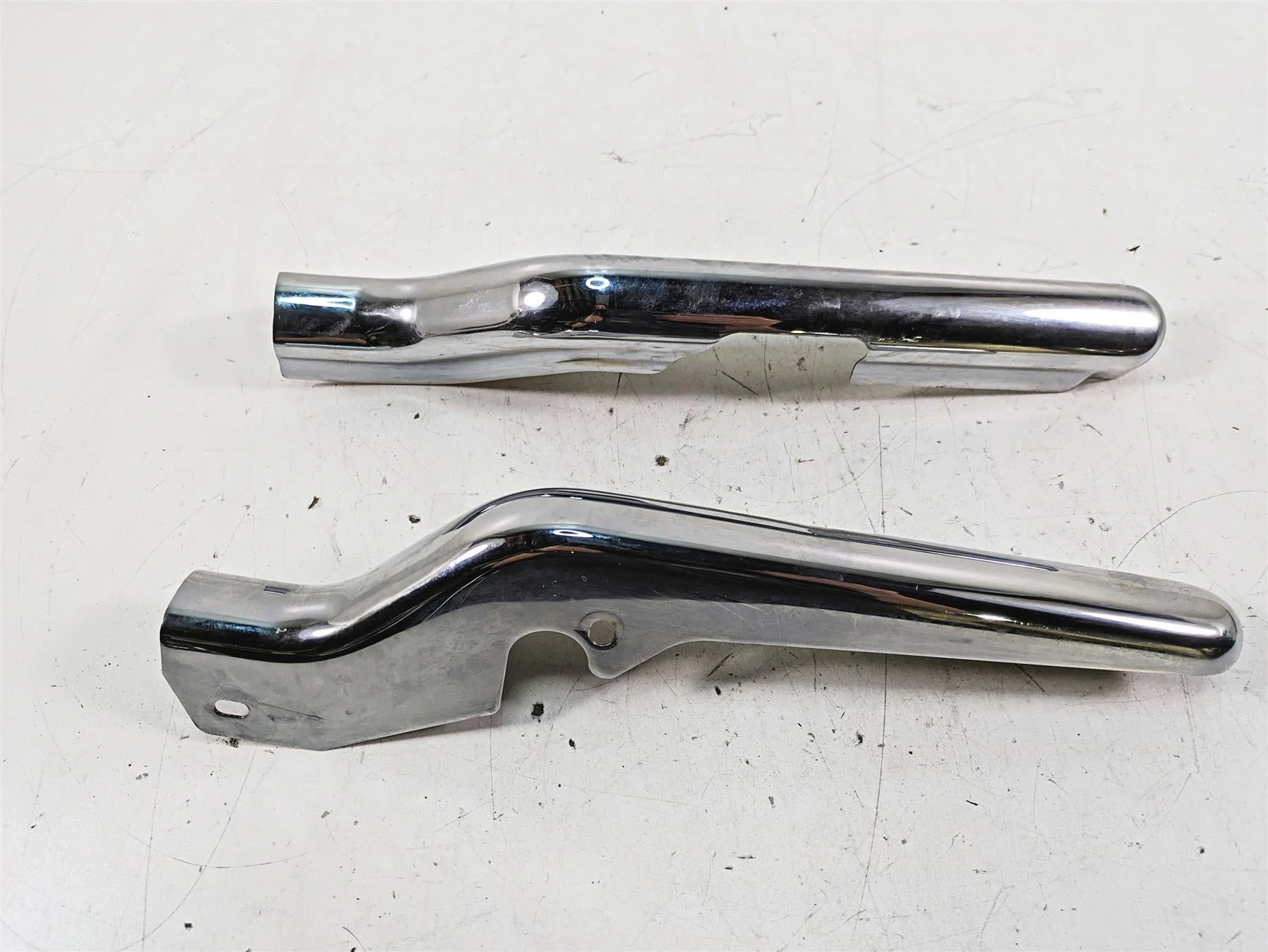 2008 Harley FLHTCU Electra Glide Rear Frame Chrome Struts Braces Set 47502-97 - Image 3