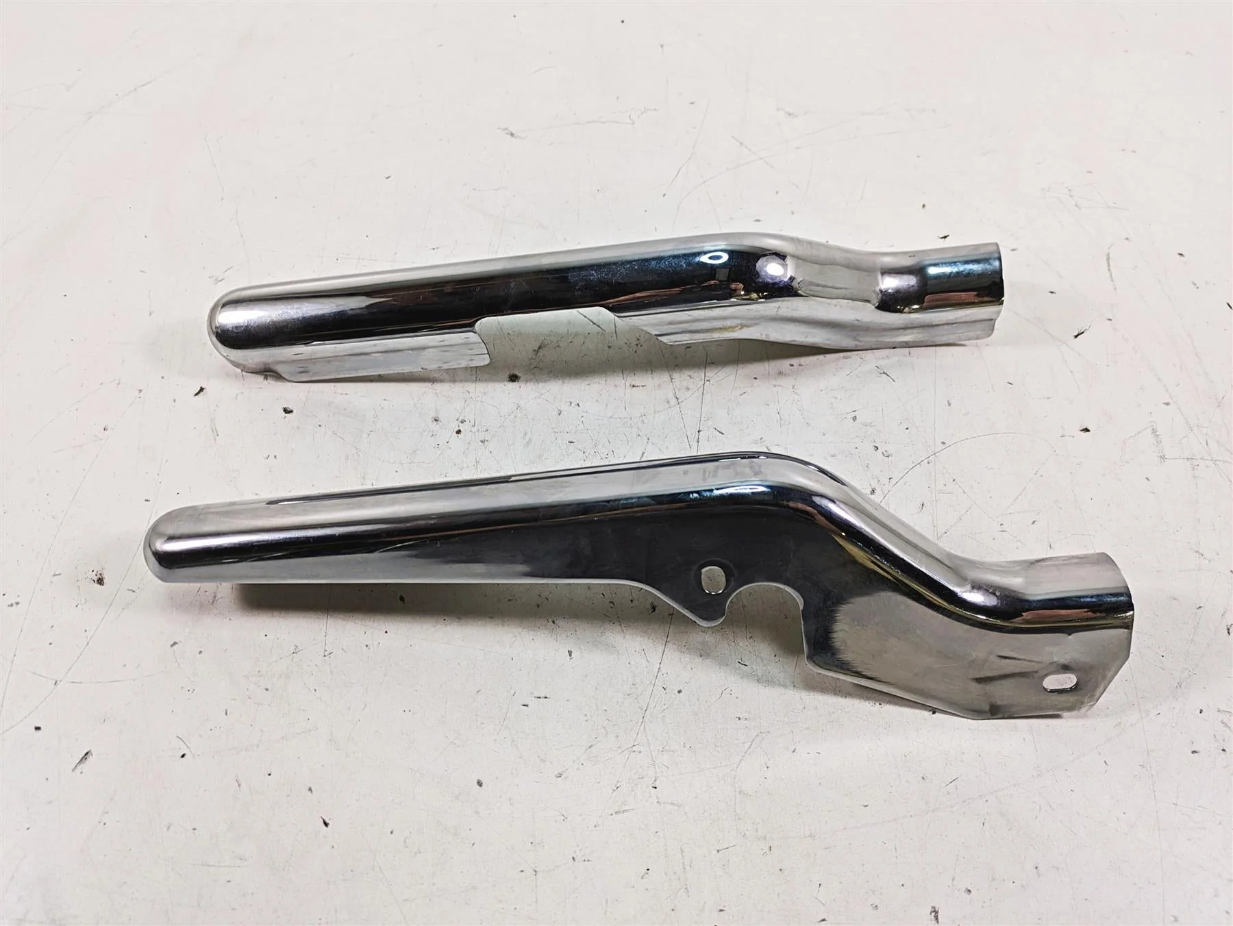 2008 Harley FLHTCU Electra Glide Rear Frame Chrome Struts Braces Set 47502-97 - Image 5