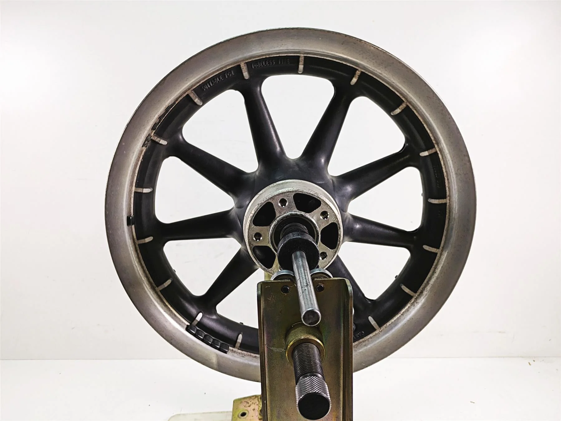 2008 Harley FLHTCU Electra Glide Straight 16x3 Front Wheel Rim 41085-08