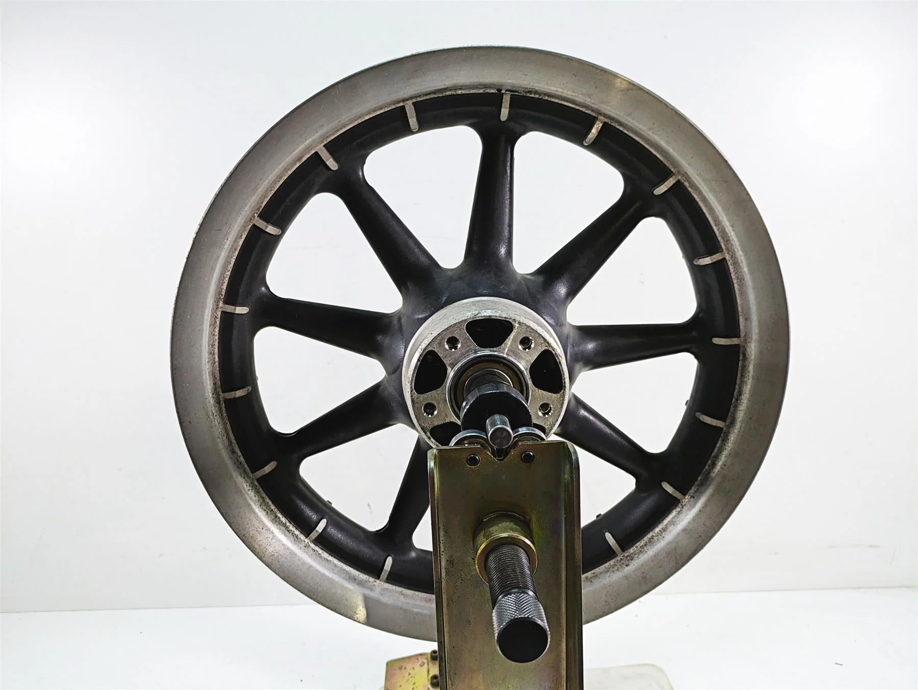 2008 Harley FLHTCU Electra Glide Straight 16x3 Front Wheel Rim 41085-08 - Image 4