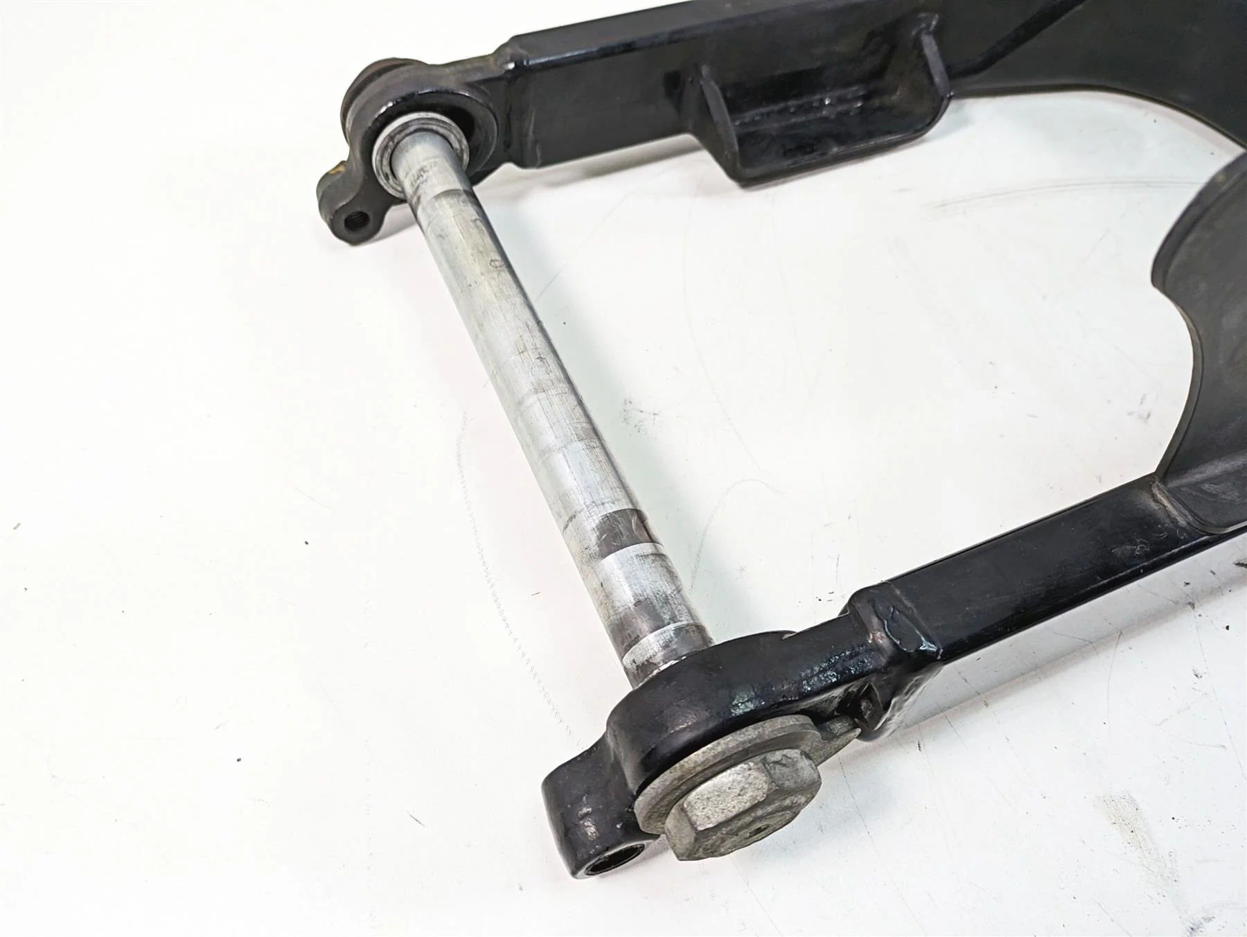 2008 Harley FLHTCU Electra Glide Straight Rear Swingarm Swing Arm 47549-02A - Image 11
