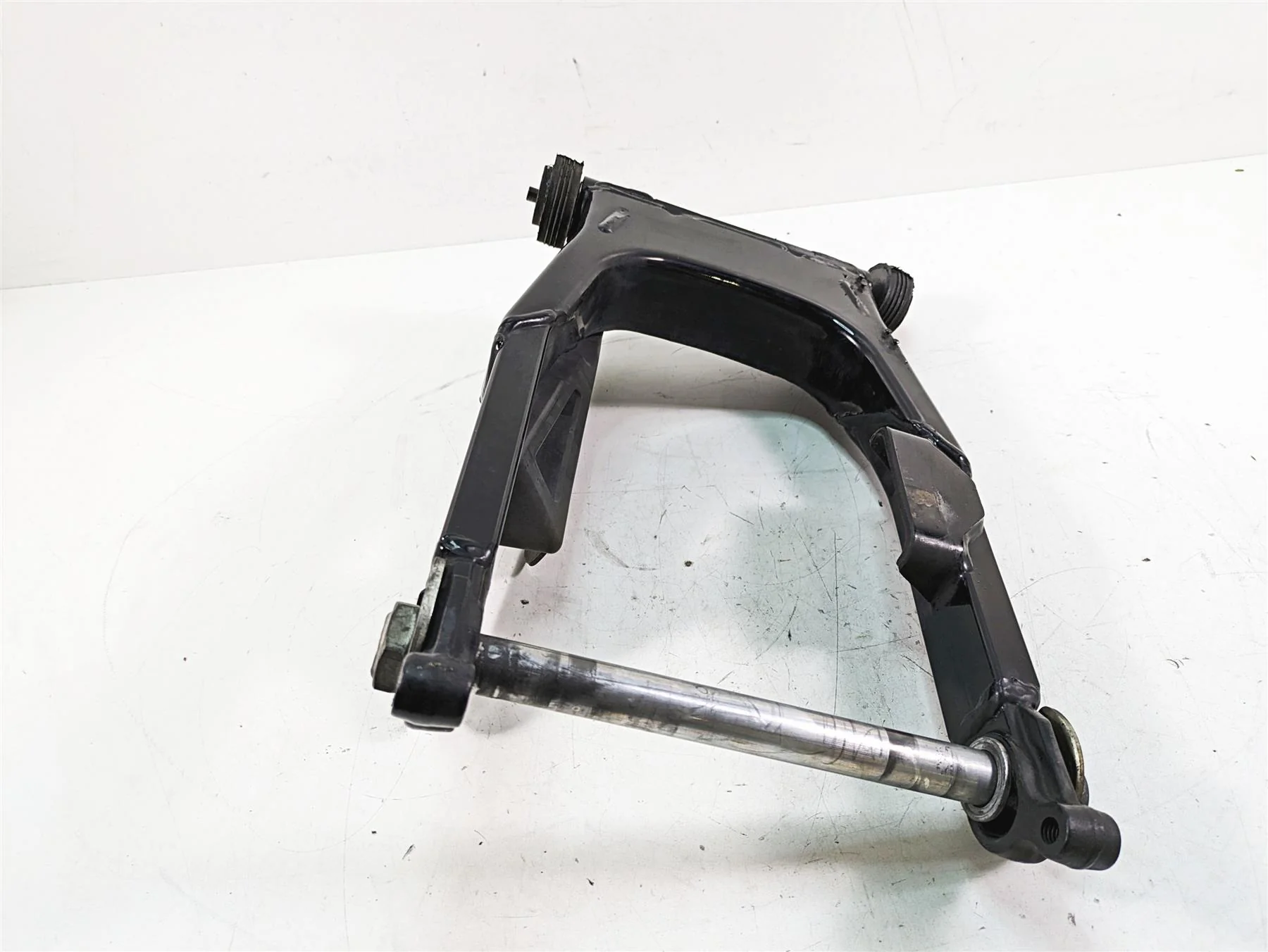 2008 Harley FLHTCU Electra Glide Straight Rear Swingarm Swing Arm 47549-02A - Image 2