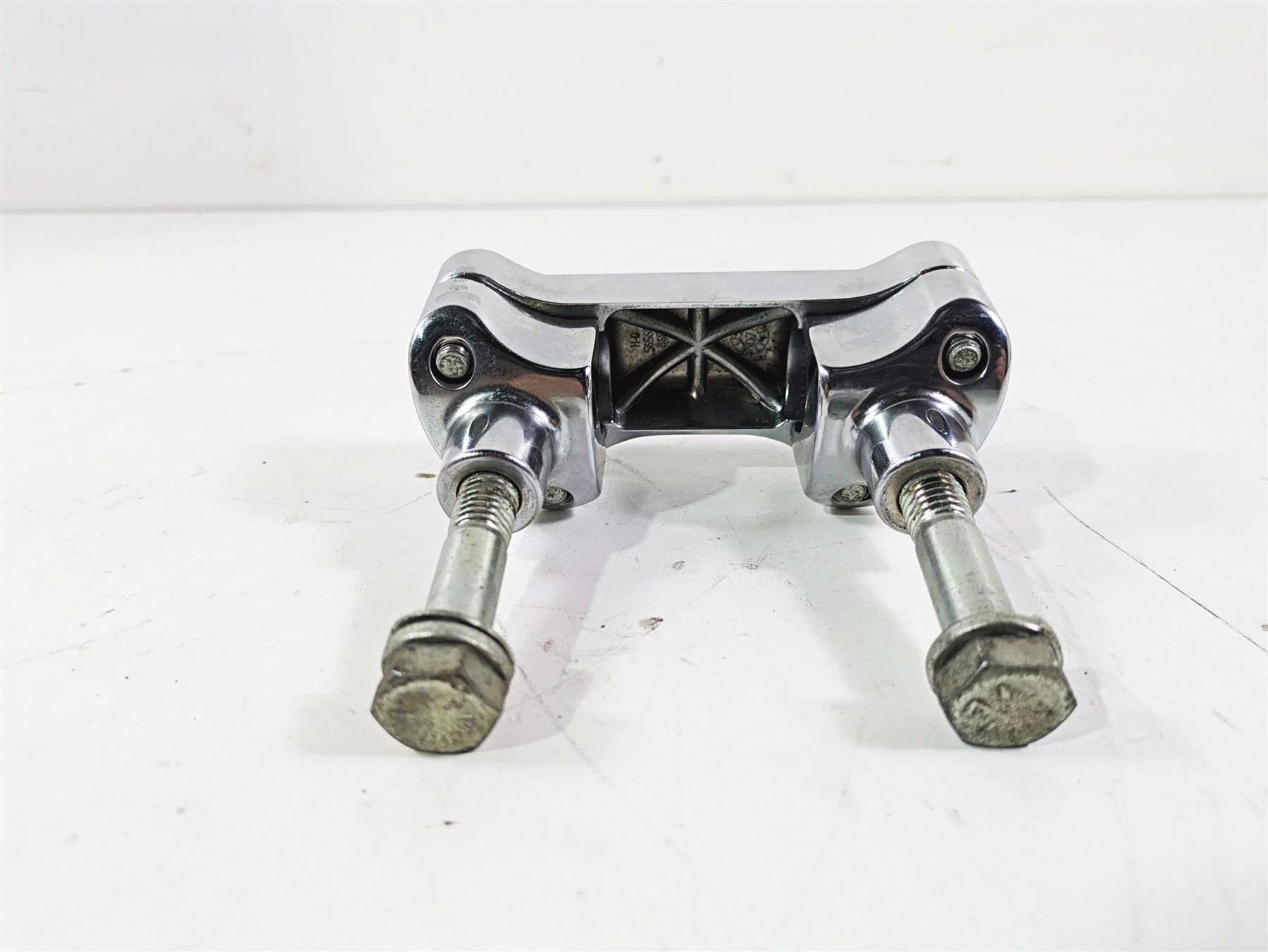 2008 Harley FLSTC 105TH Softail Heritage Handlebar Riser Holder Set 56567-86B - Image 3