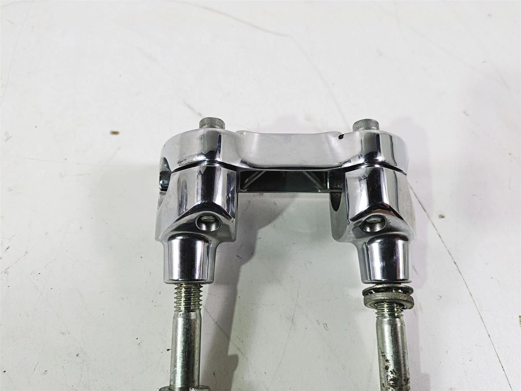 2008 Harley FLSTC 105TH Softail Heritage Handlebar Riser Holder Set 56567-86B - Image 9