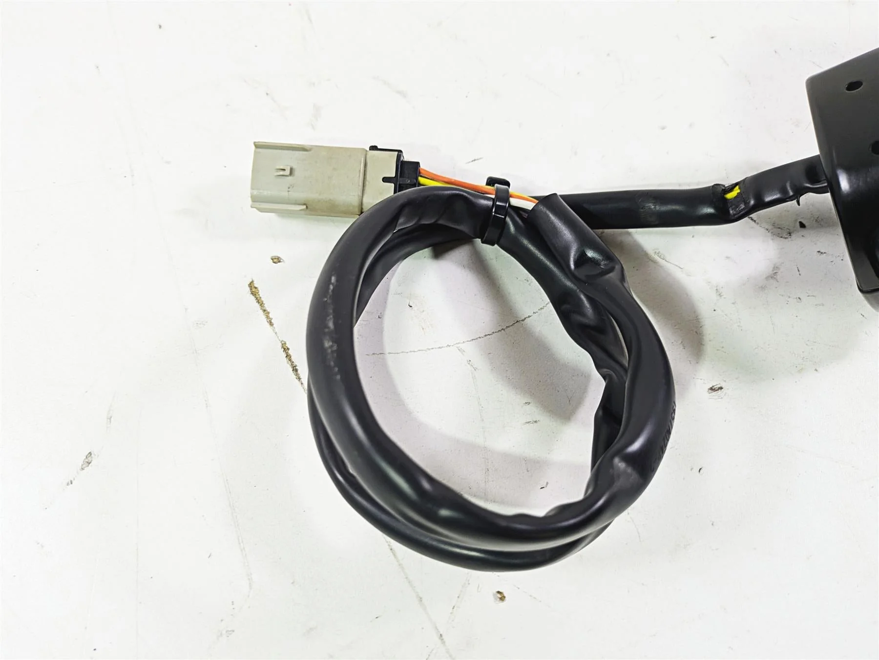 2008 Harley FLSTC 105TH Softail Heritage Left Hand Control Switch Read 71682-06A - Image 10