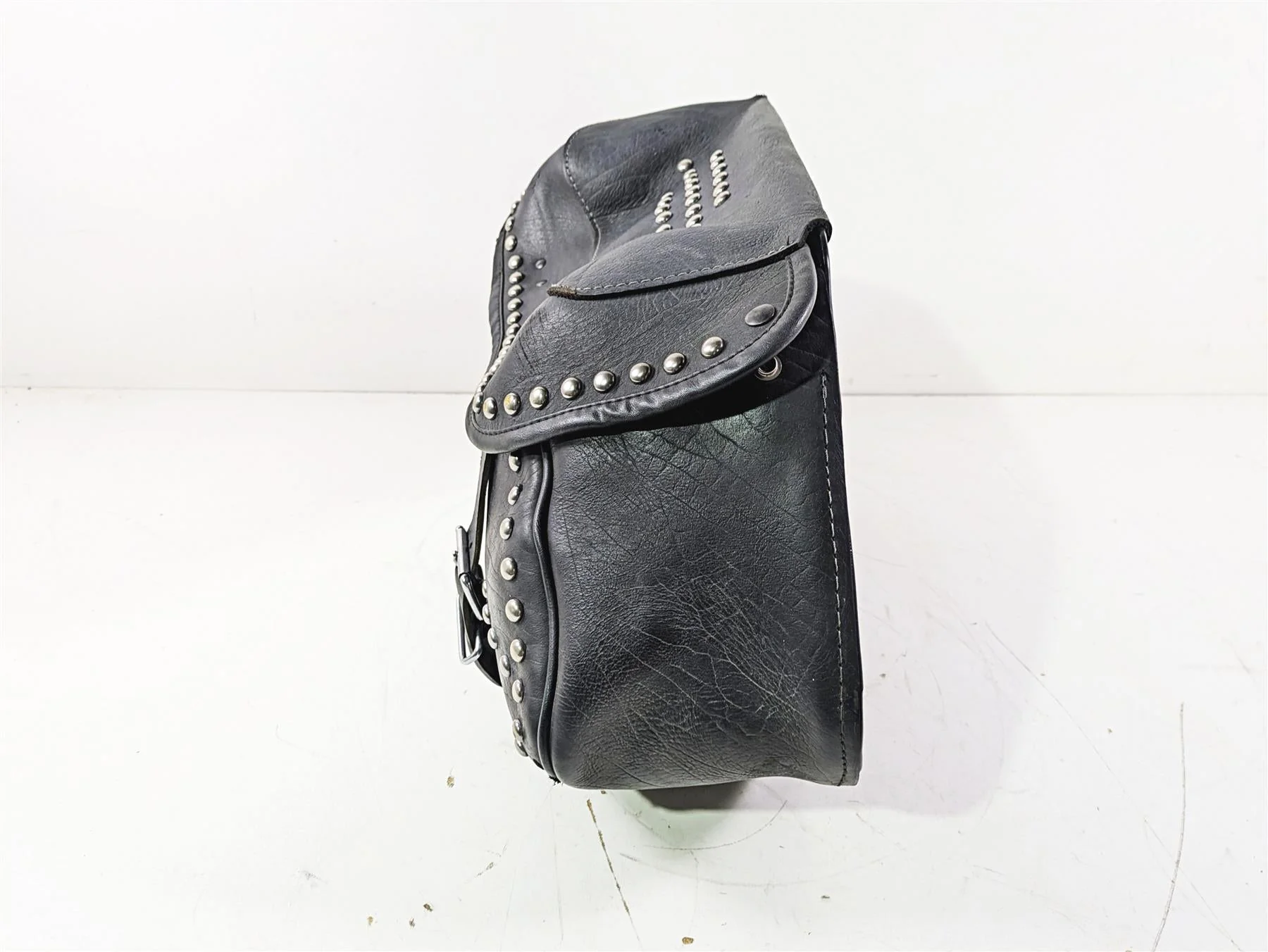 2008 Harley FLSTC 105TH Softail Heritage Left Saddlebag Saddle Bag 90476-06A - Image 4