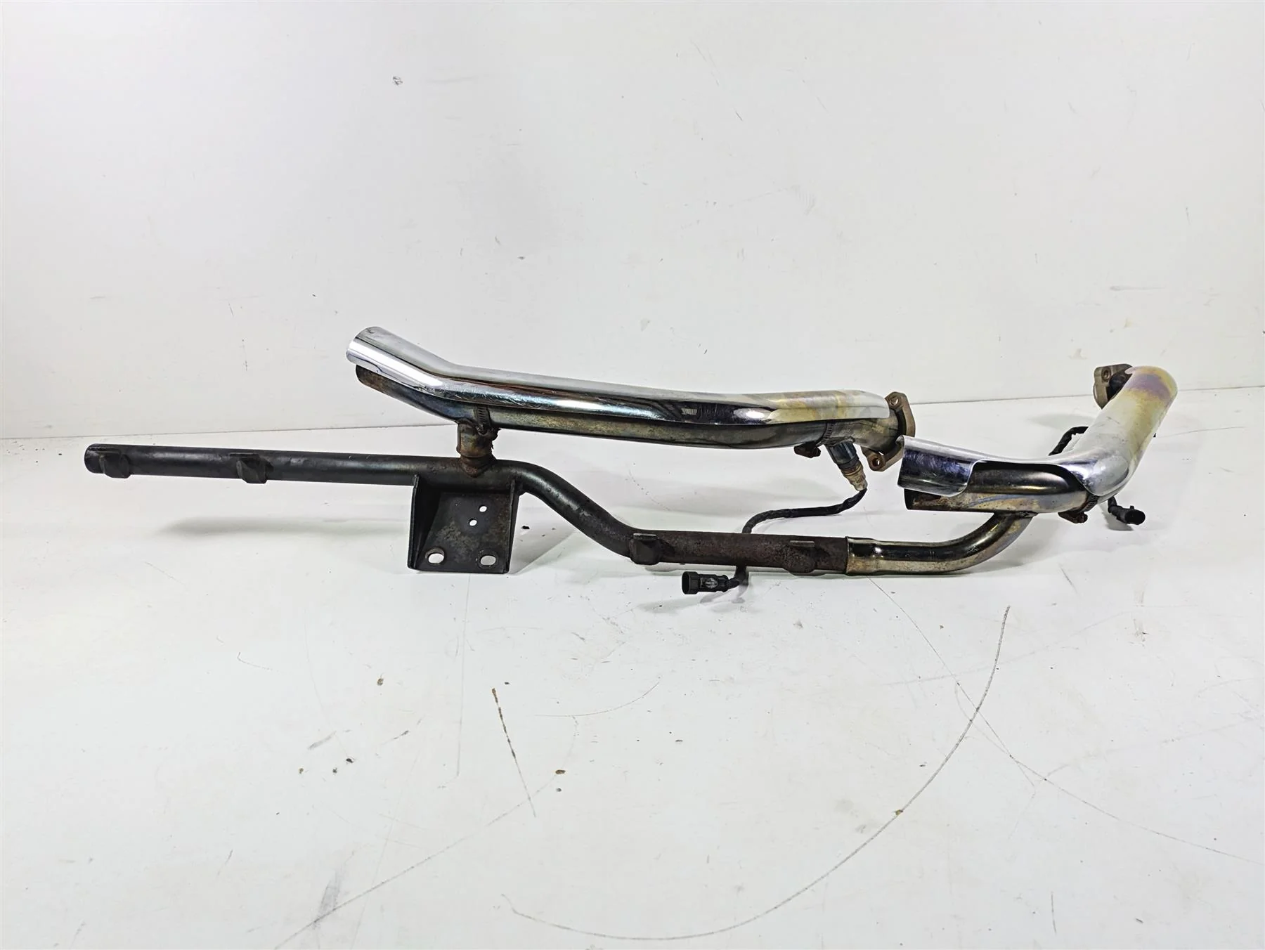 2008 Harley FLSTC 105TH Softail Heritage Oem Exhaust Header Mount Set 66781-07 - Image 12