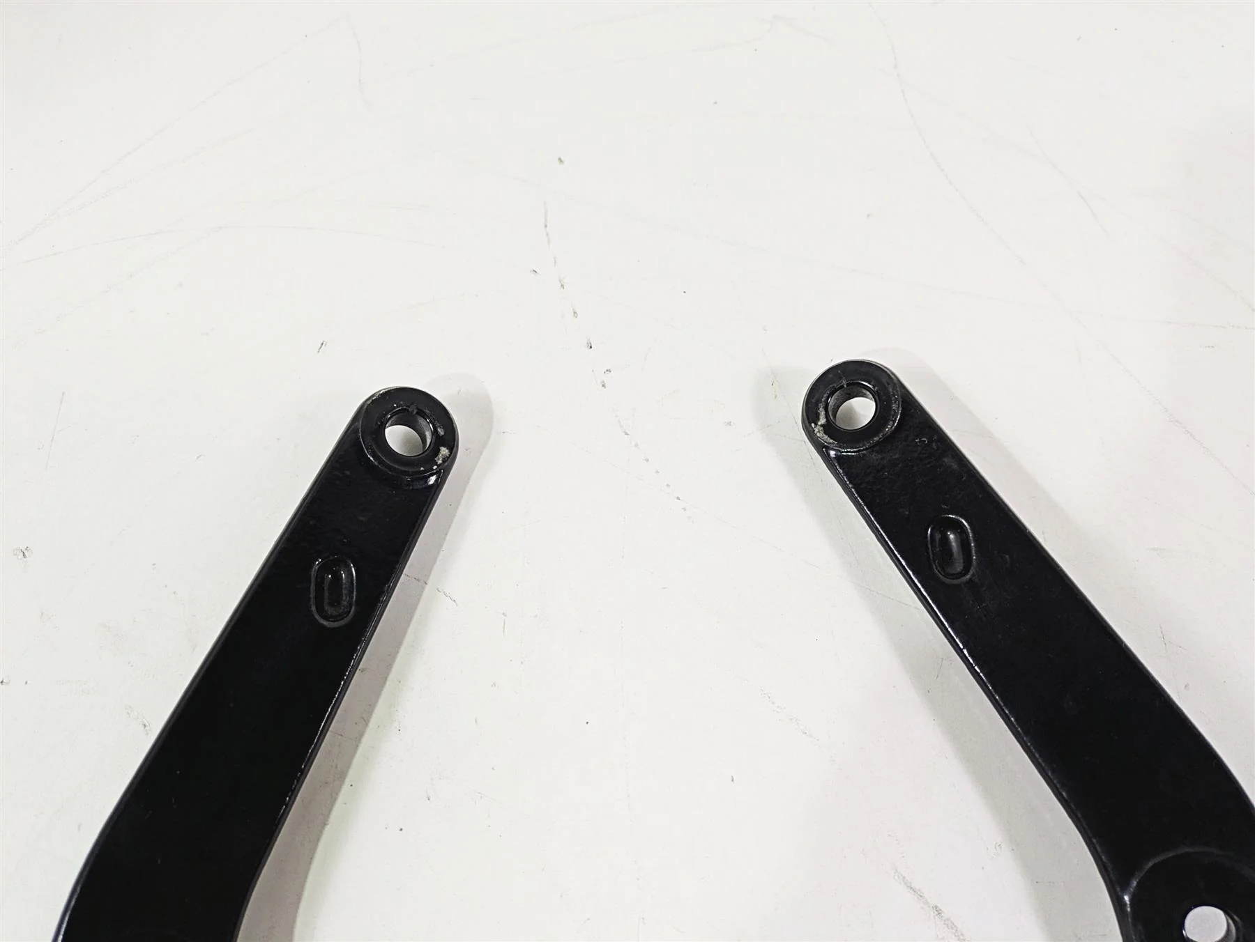 2008 Harley FLSTC 105TH Softail Heritage Rear Black Fender Mount Set 47802-08 - Image 4