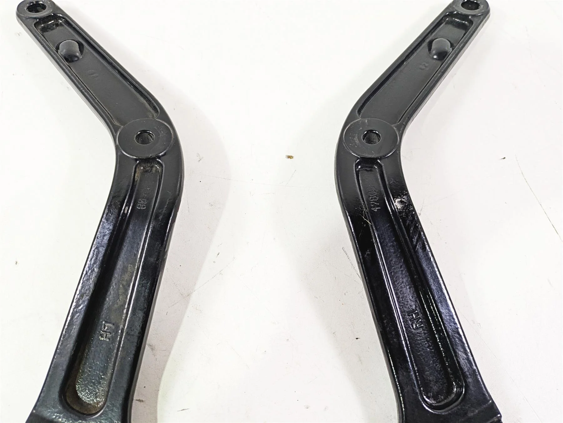 2008 Harley FLSTC 105TH Softail Heritage Rear Black Fender Mount Set 47802-08 - Image 7