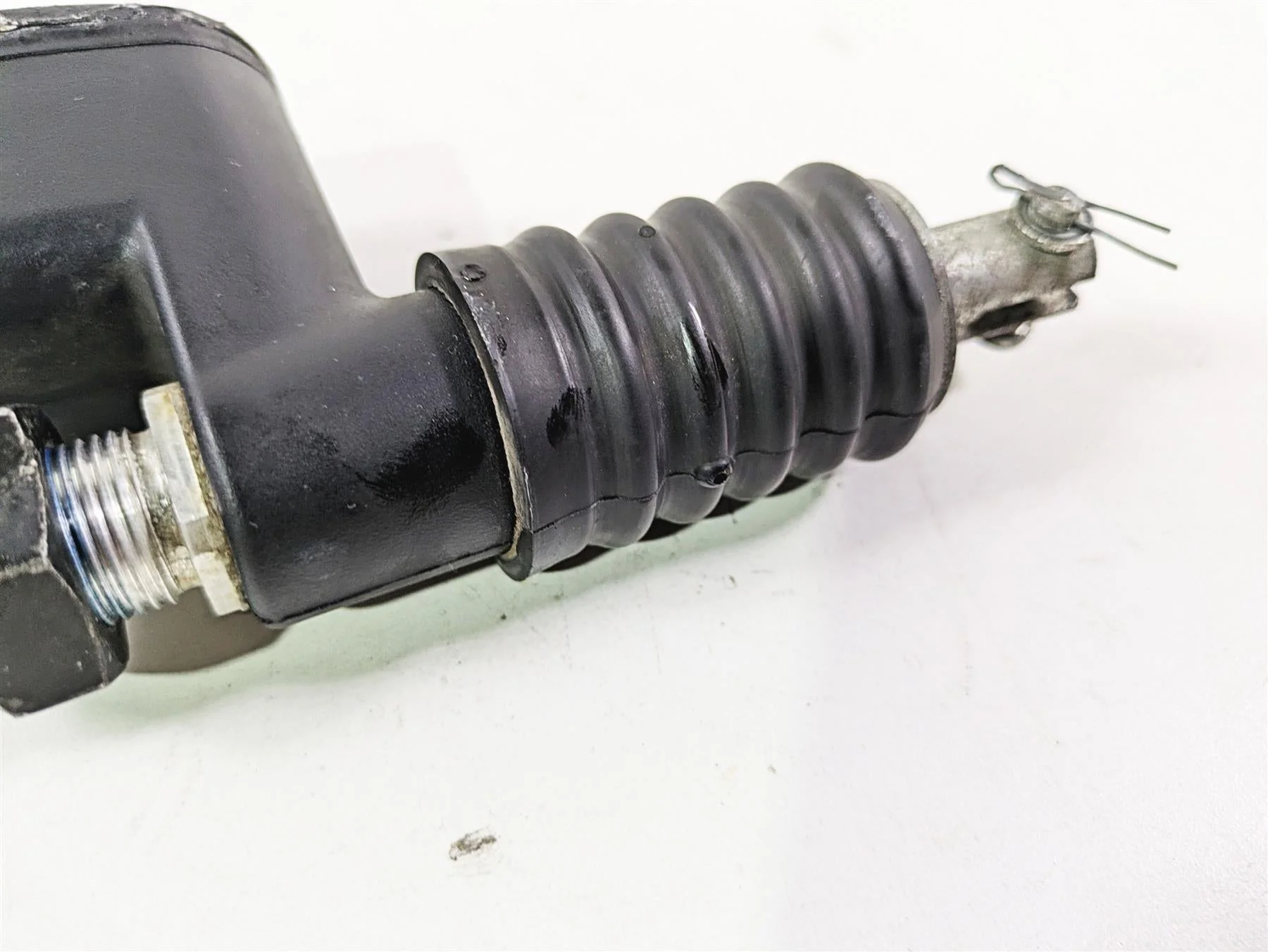 2008 Harley FLSTC 105TH Softail Heritage Rear Brake Master Cylinder 41767-05E - Image 11