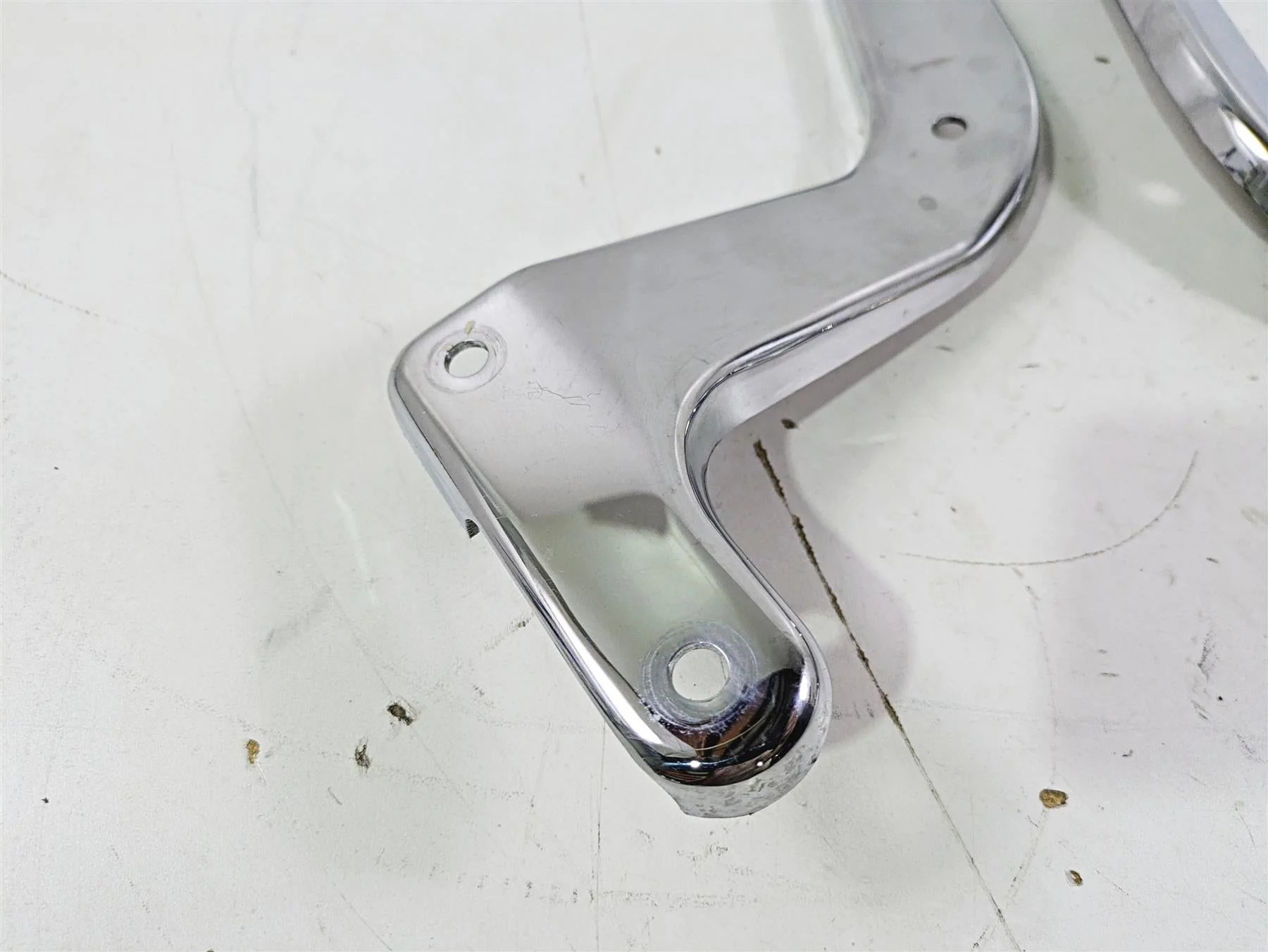 2008 Harley FLSTC 105TH Softail Heritage Rear Fender Chrome Strut Set 59955-08 - Image 6