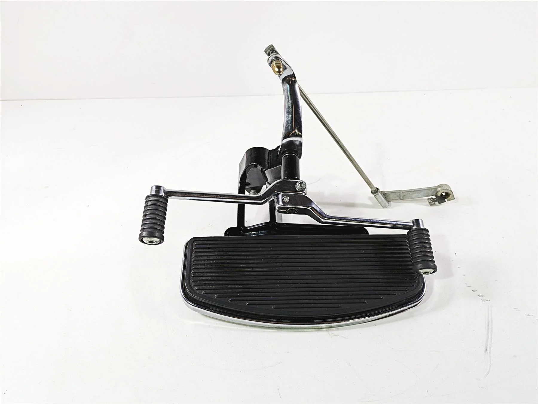 2008 Harley FLSTC Softail Heritage Front Left Floor Board + Shifter Set 33630-07