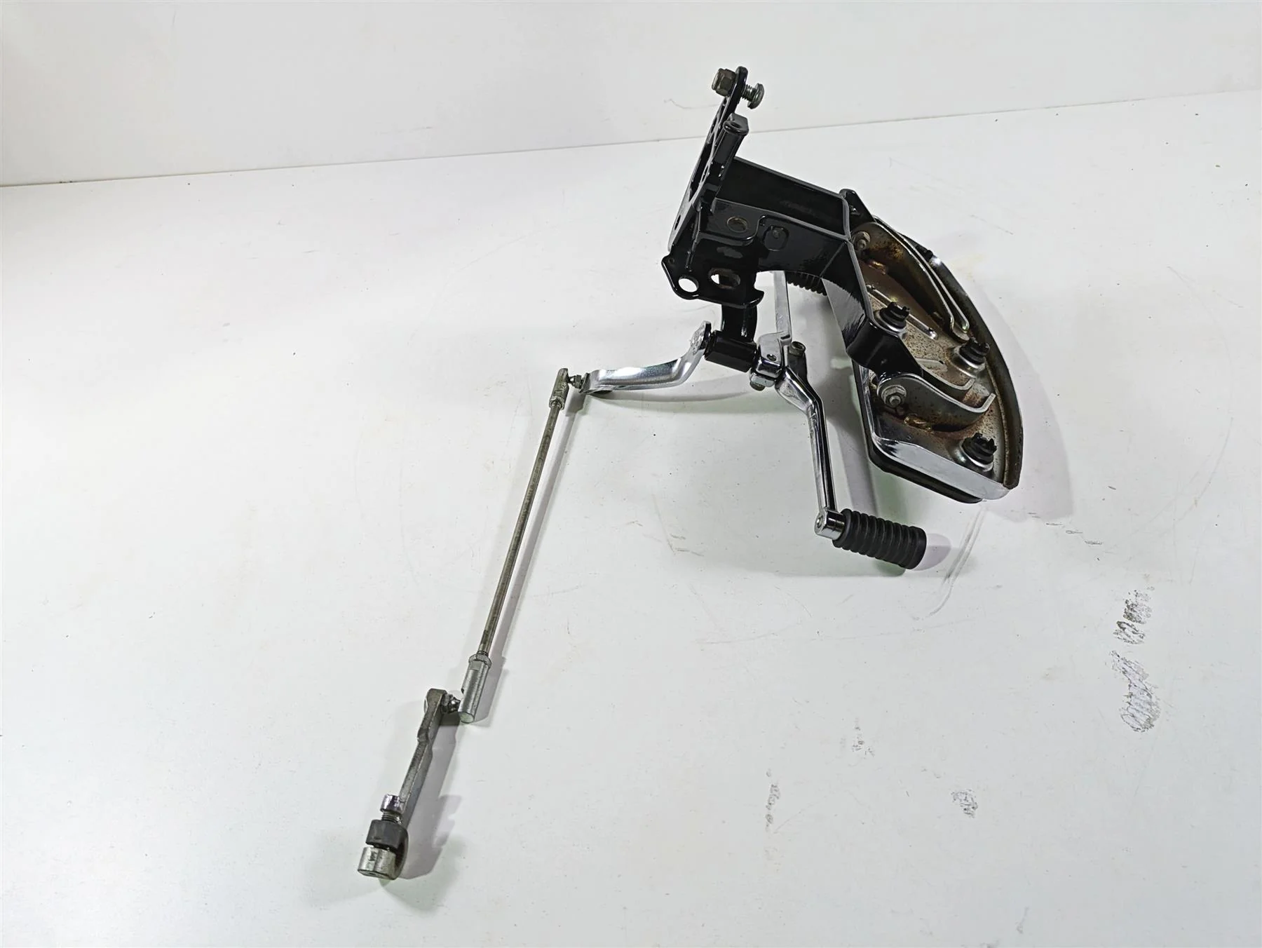 2008 Harley FLSTC Softail Heritage Front Left Floor Board + Shifter Set 33630-07 - Image 10