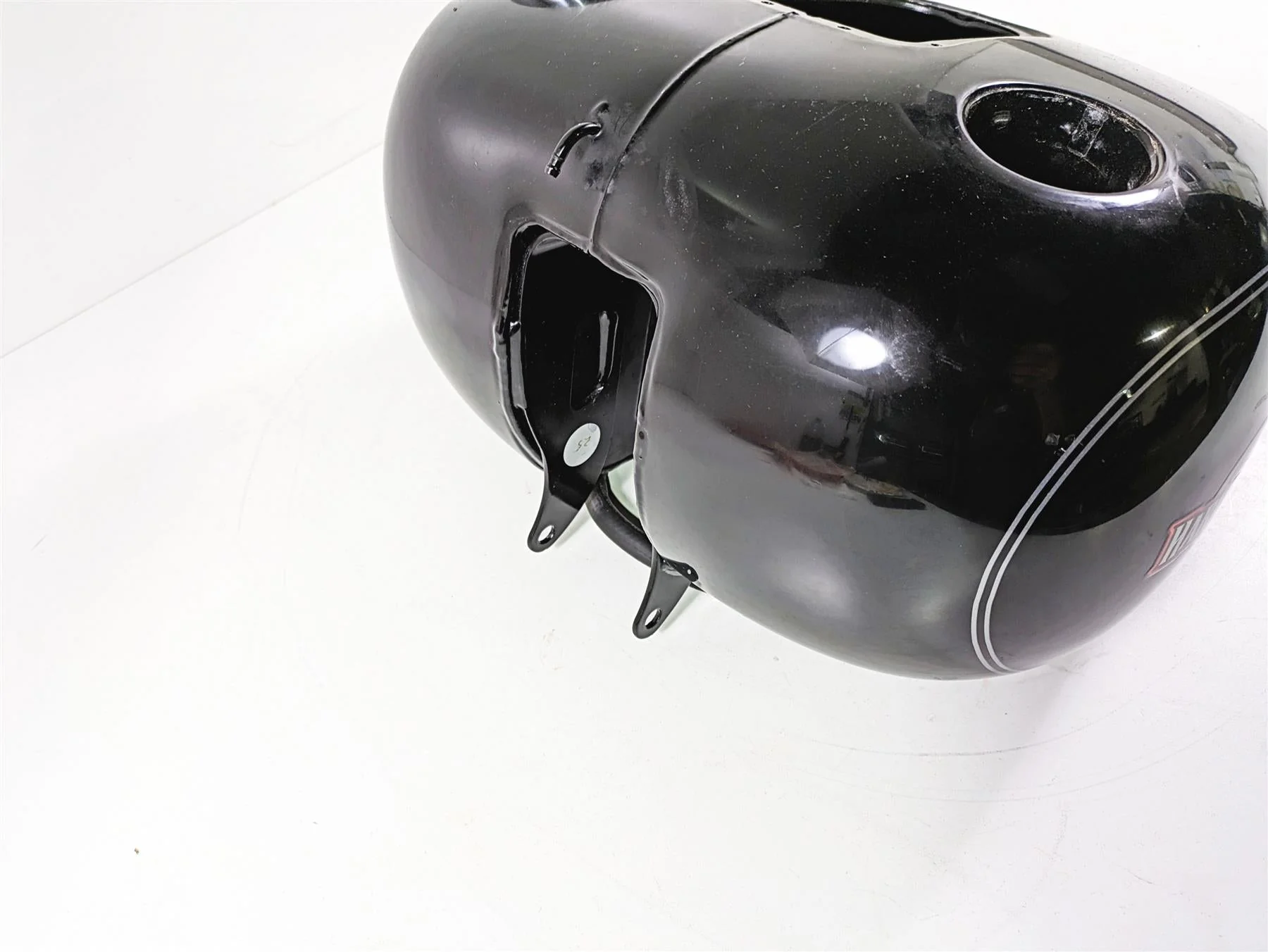 2008 Harley FLSTC Softail Heritage Fuel Gas Petrol Tank 5 Gallon - Read 61000800 - Image 5