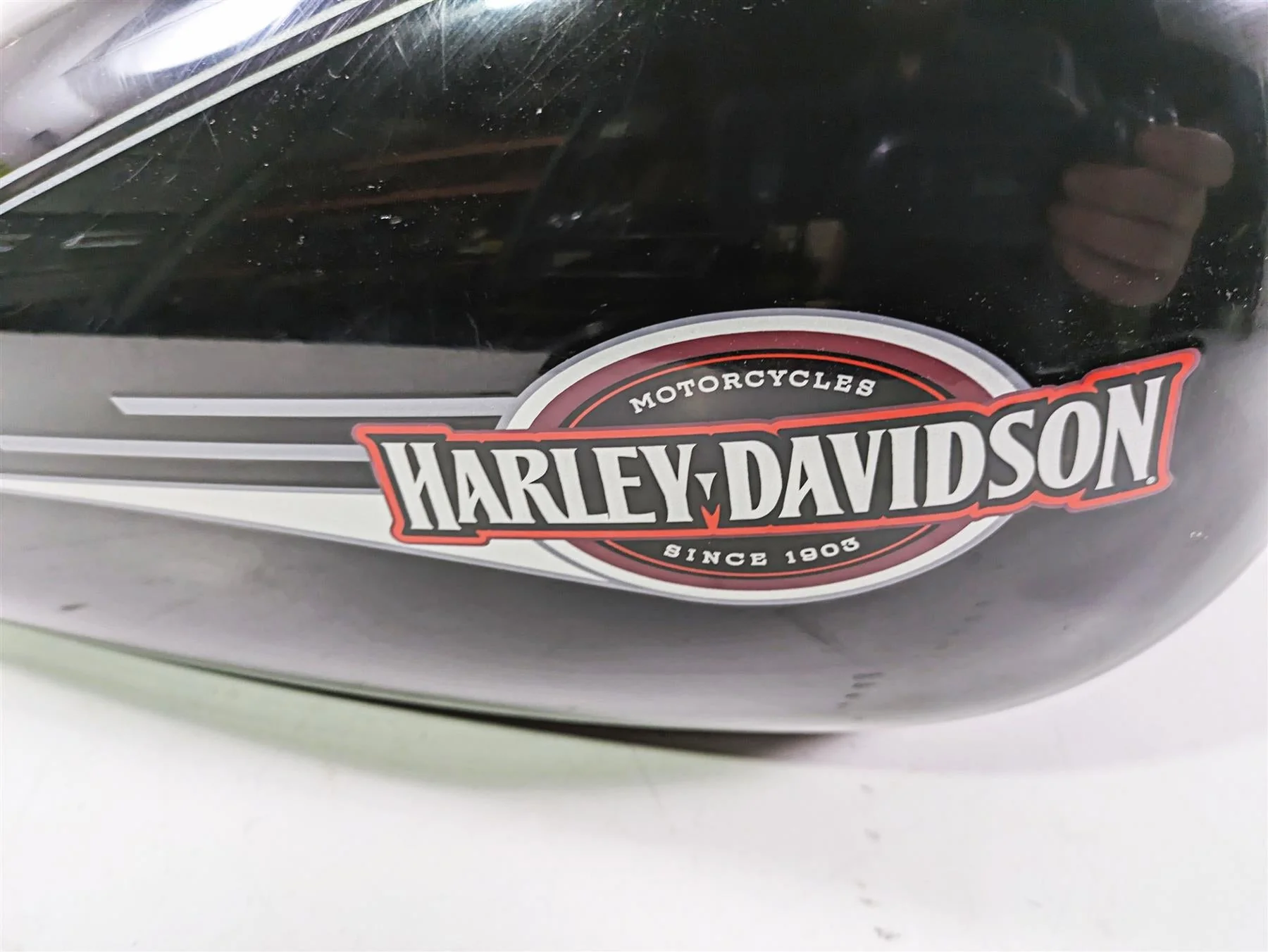 2008 Harley FLSTC Softail Heritage Fuel Gas Petrol Tank 5 Gallon - Read 61000800 - Image 8