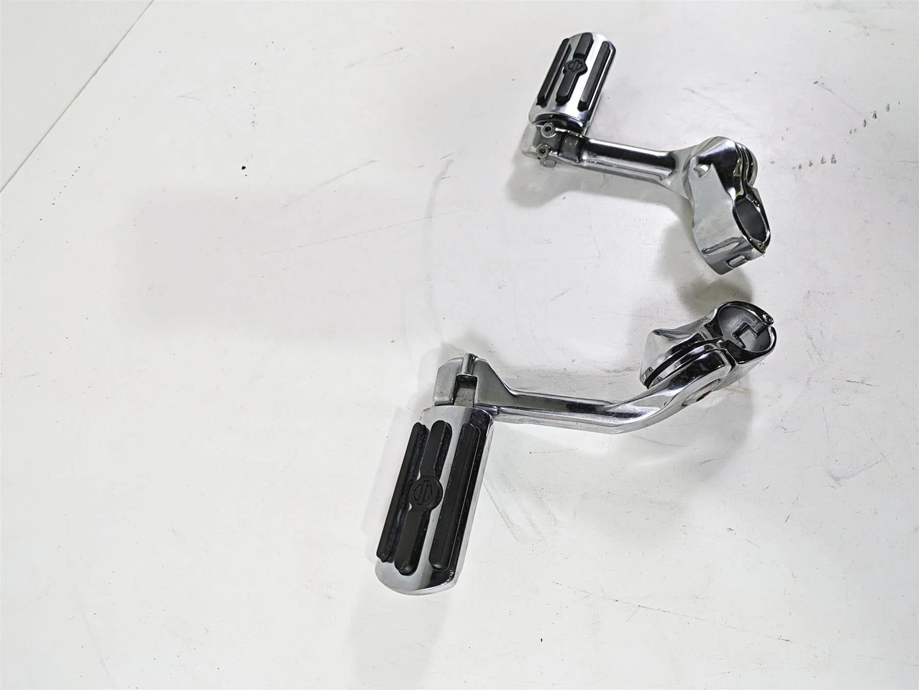 2008 Harley FLSTC Softail Heritage Highway High Way Footpeg Foot Peg Set - Image 2