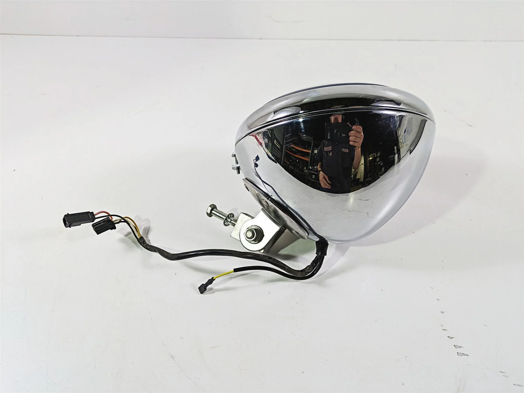 2008 Harley FLSTC Softail Heritage Led Headlight Lamp & Bracket 69748-05B - Image 3
