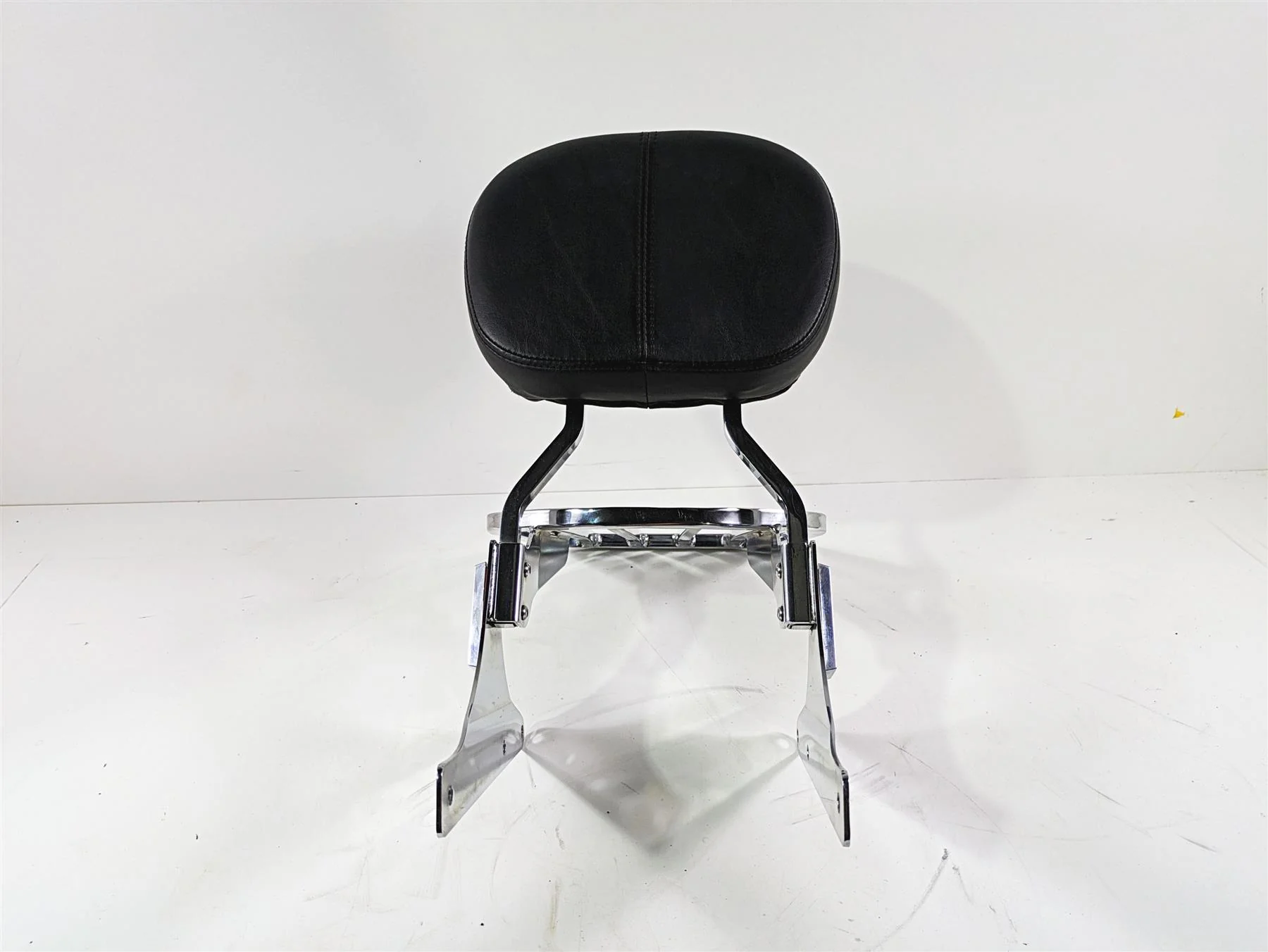 2008 Harley FLSTC Softail Heritage Passenger Sissy Bar Rack Set 52731-00 - Image 4