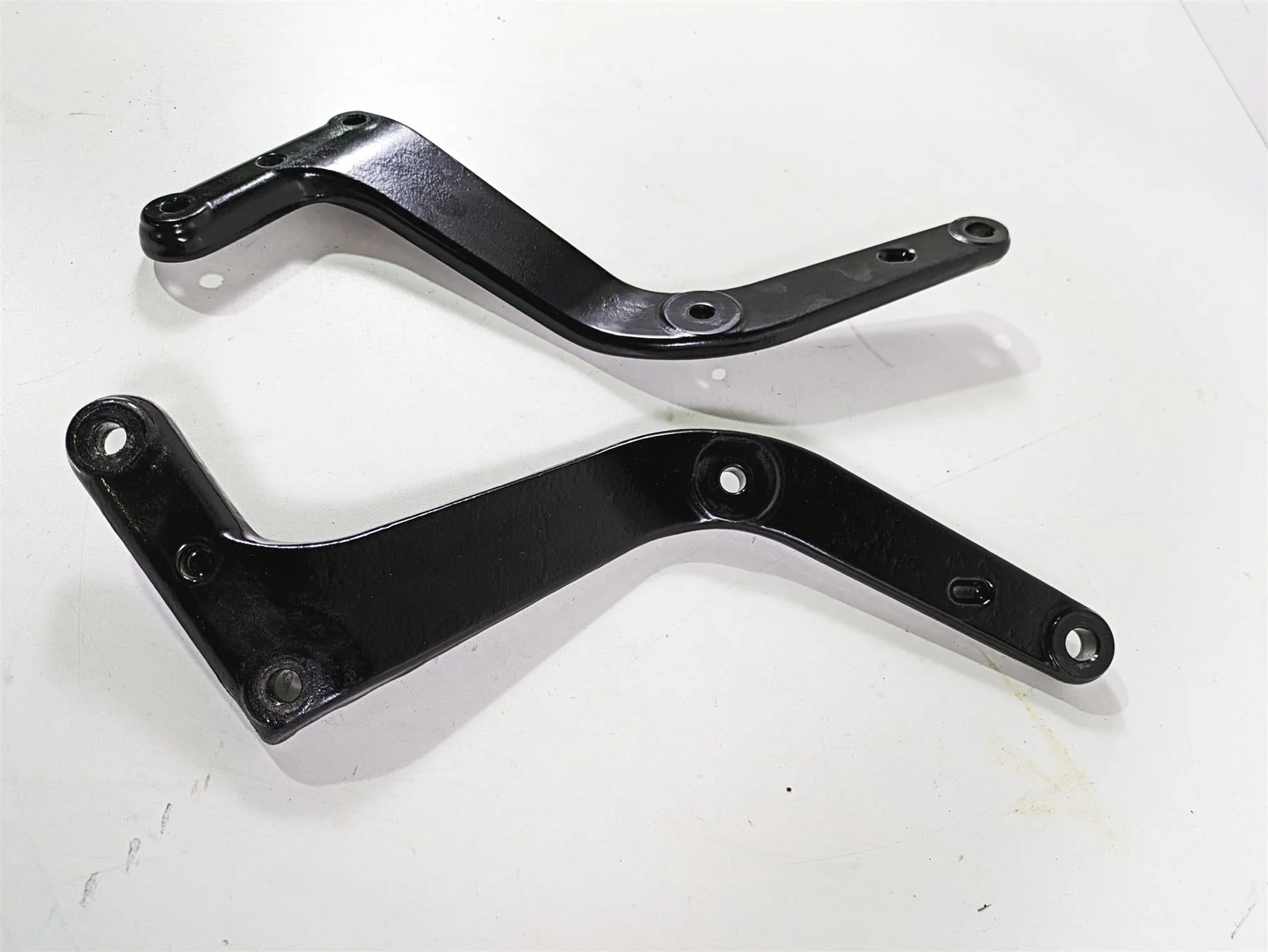 2008 Harley FLSTC Softail Heritage Rear Black Fender Mount Struts 47808-08 - Image 3