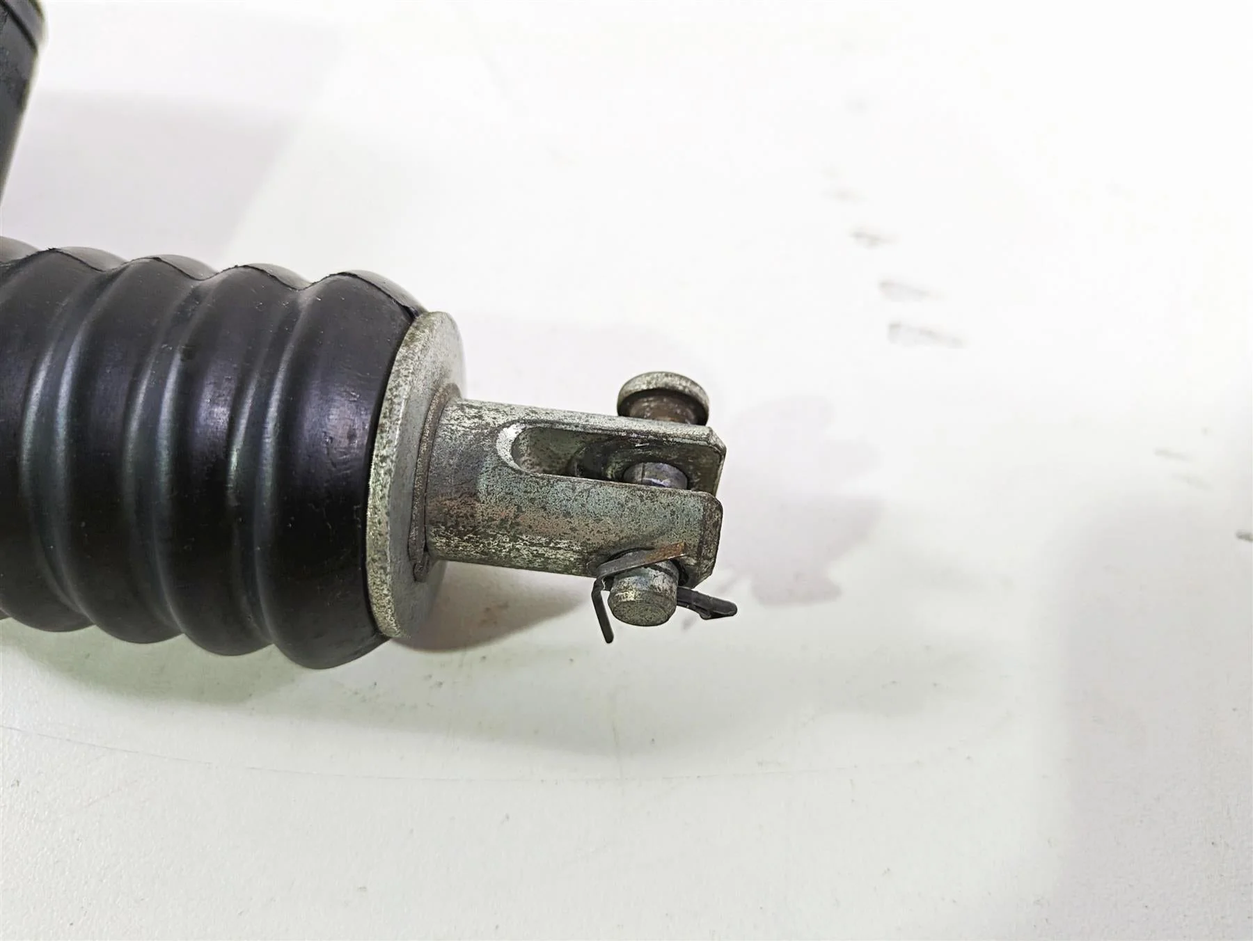 2008 Harley FLSTC Softail Heritage Rear Brake Master Cylinder 41767-05E - Image 6