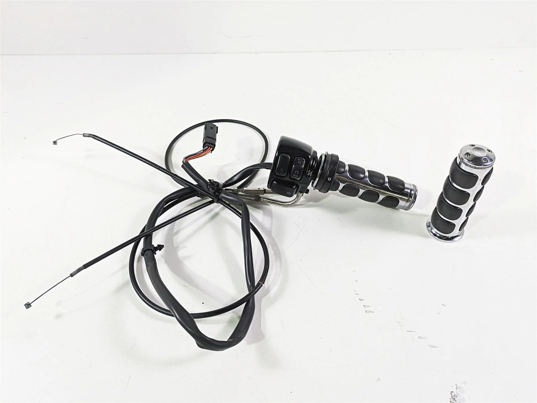 2008 Harley FLSTC Softail Heritage Right Control Switch + Throttle Set 71684-06