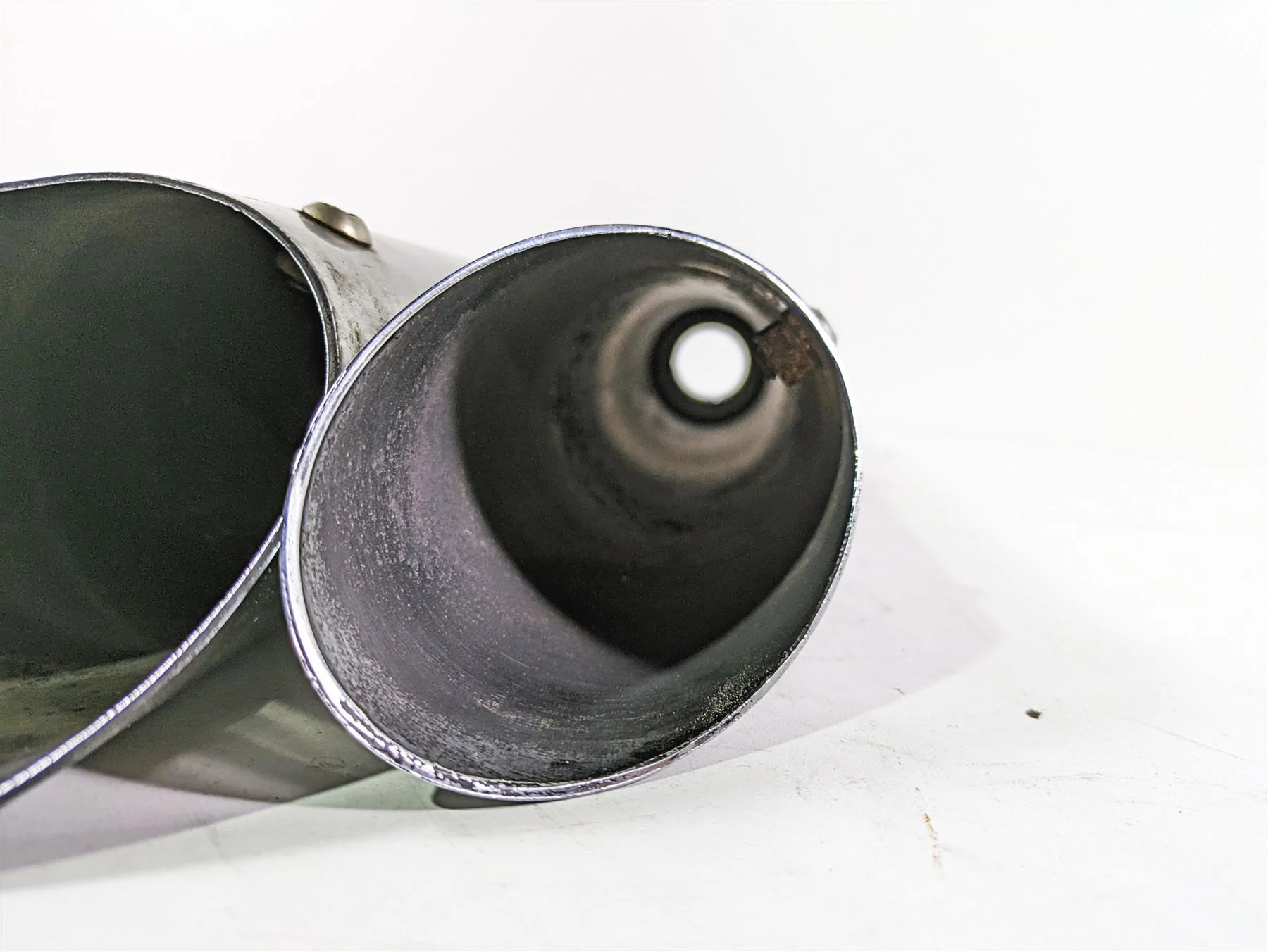 2008 Harley FLSTC Softail Heritage Slip On Slash Cut Exhaust Muffler Set - Read - Image 12