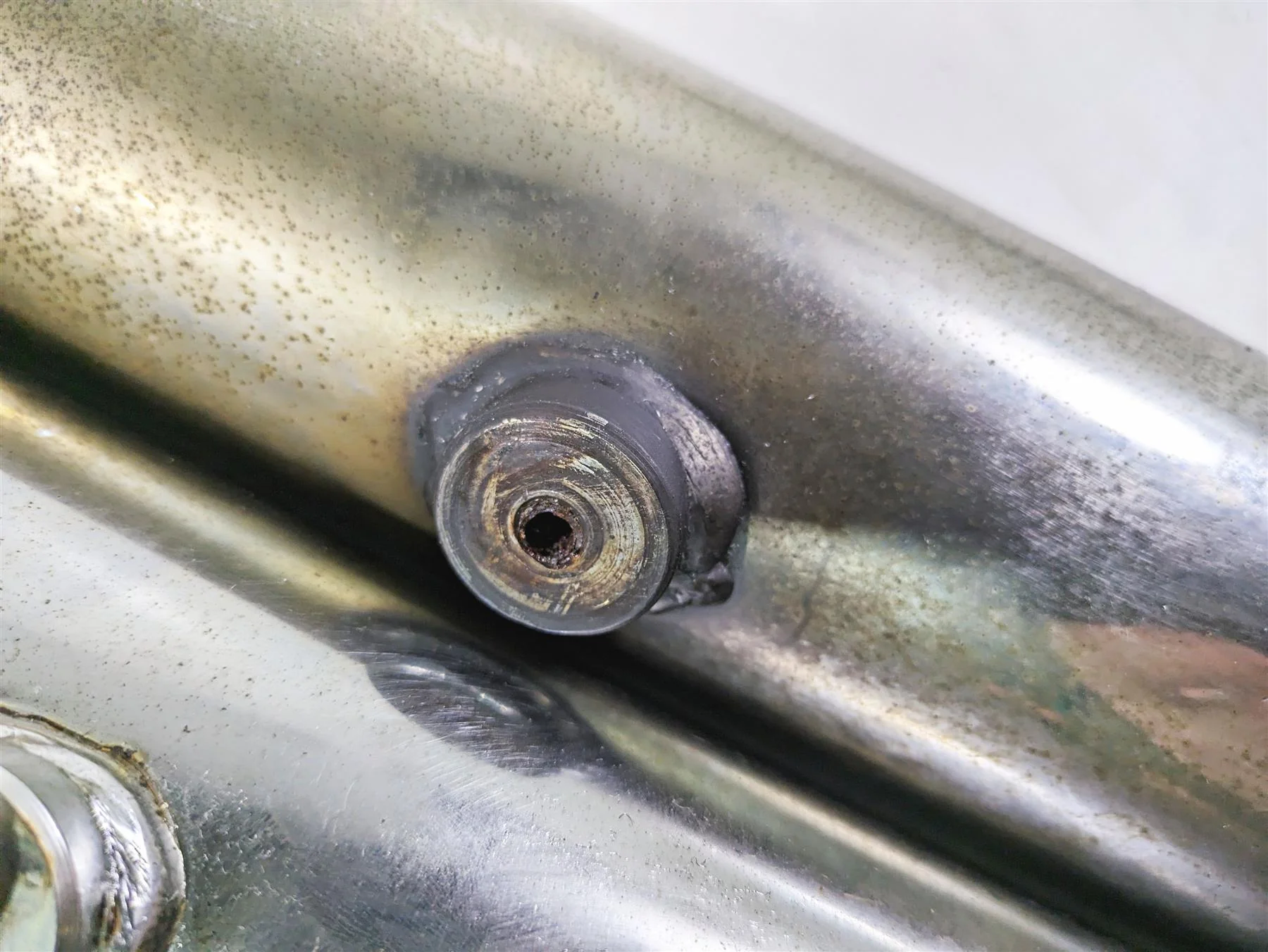 2008 Harley FLSTC Softail Heritage Slip On Slash Cut Exhaust Muffler Set - Read - Image 2