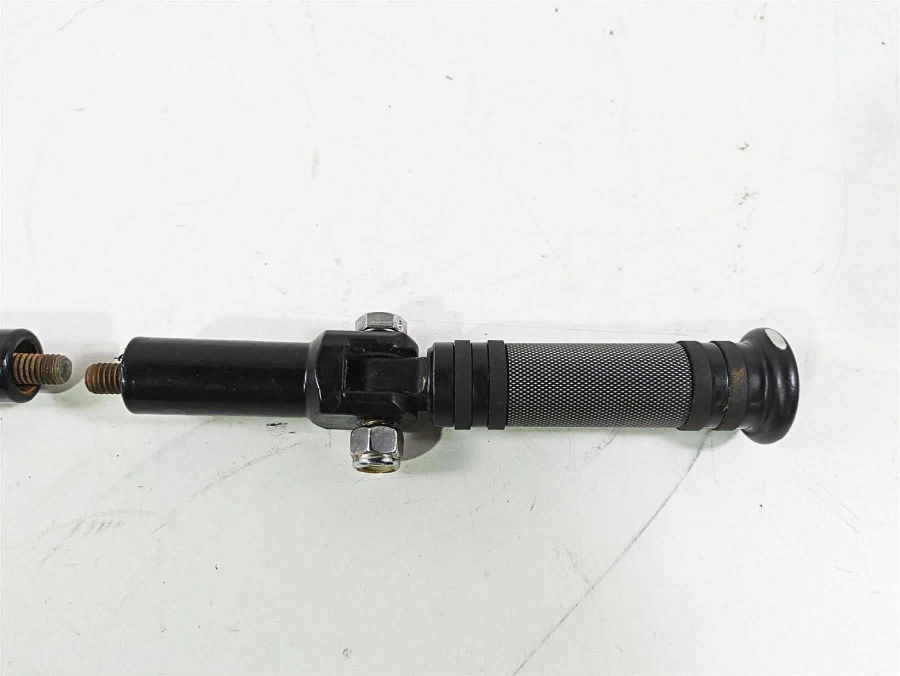 2008 Harley FLSTSB Cross Bones Diamond Black Passenger Footpeg Set 50911-08A - Image 5
