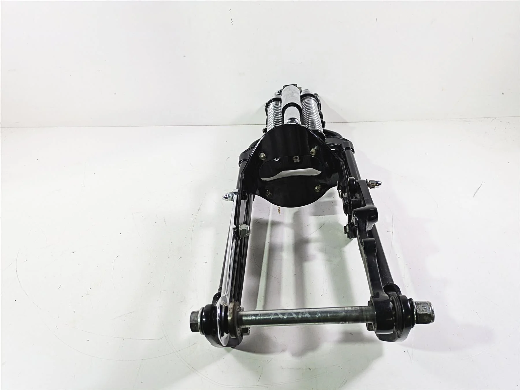 2008 Harley FLSTSB Cross Bones Front End Springer Forks Set 46173-05 46174-05 - Image 4
