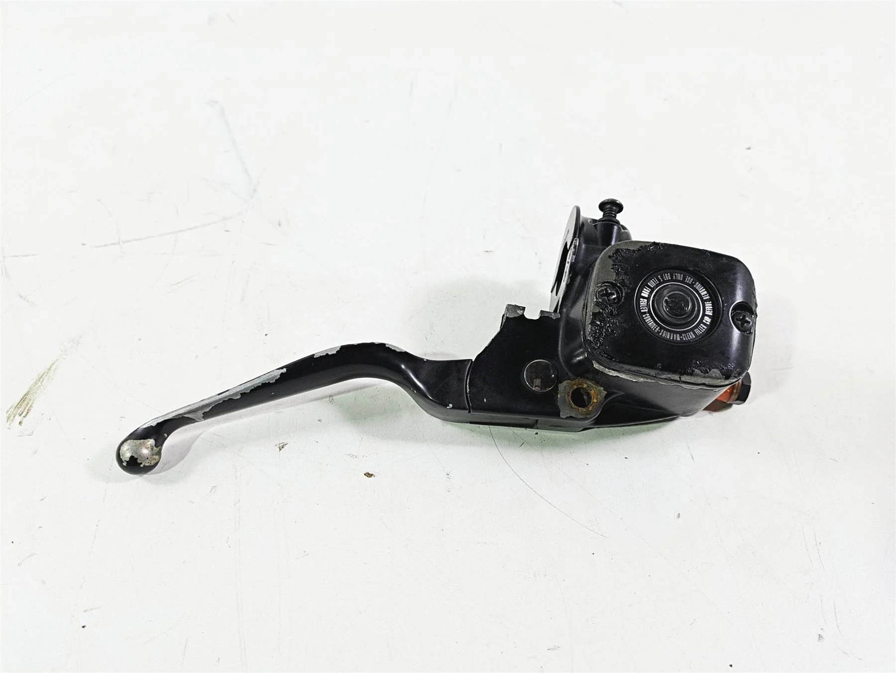 2008 Harley FLSTSB Cross Bones Front Master Cylinder 9/16 45019-08C - Image 3