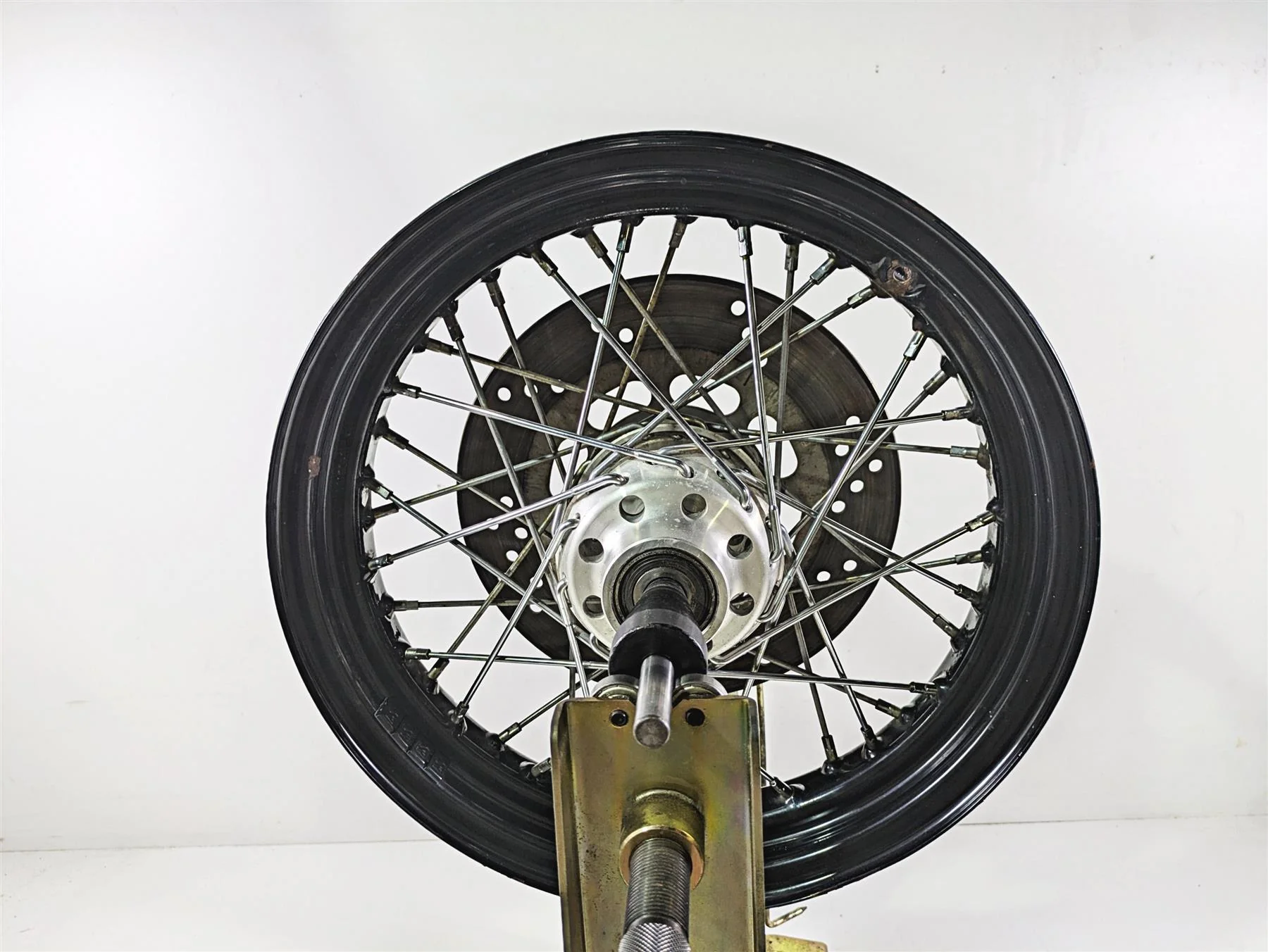 2008 Harley FLSTSB Cross Bones Front Wheel Rim 16x3 -Read 44937-08 - Image 3