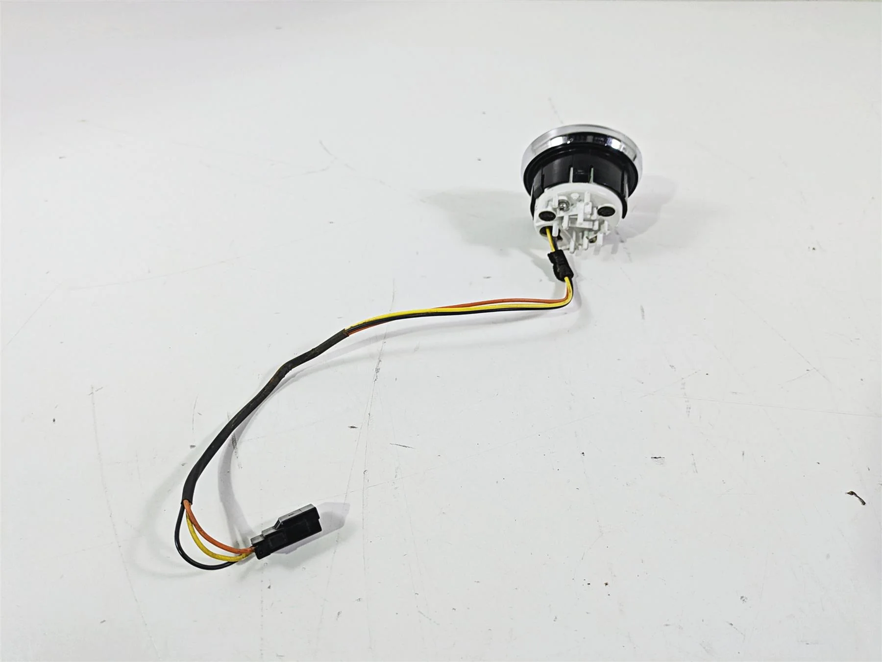 2008 Harley FLSTSB Cross Bones Fuel Gas Petrol Level Gauge 75241-08 - Image 3