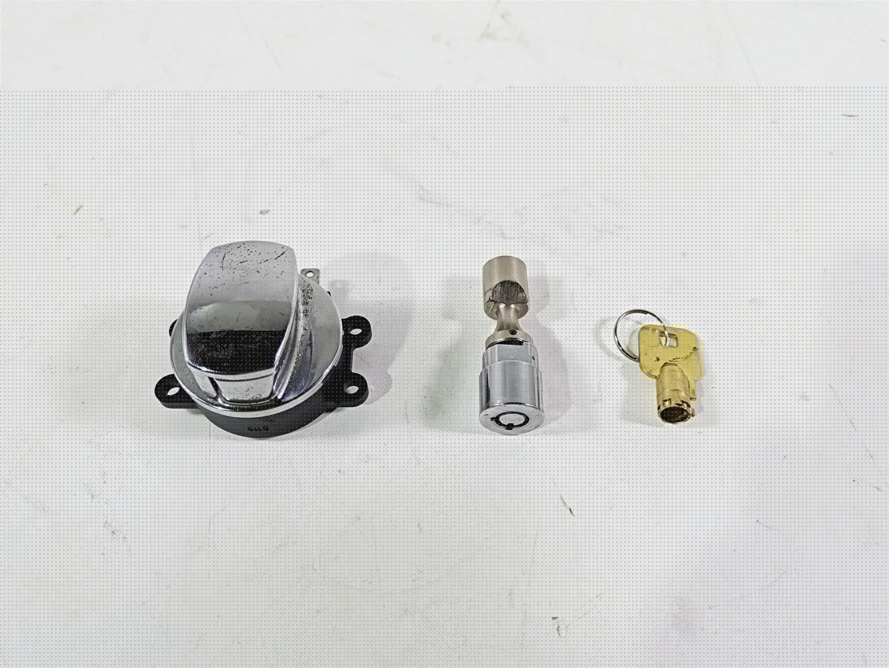 2008 Harley FLSTSB Cross Bones Ignition Switch Key Lock Set 71450-04