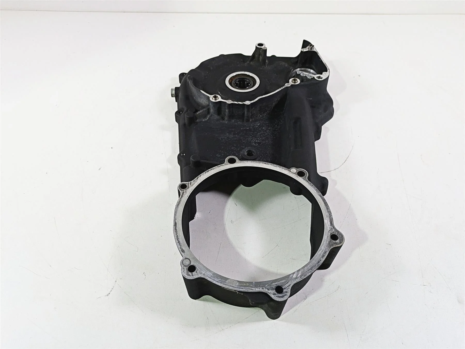 2008 Harley FLSTSB Cross Bones Inner Primary Drive Clutch Cover 60681-06 - Image 2