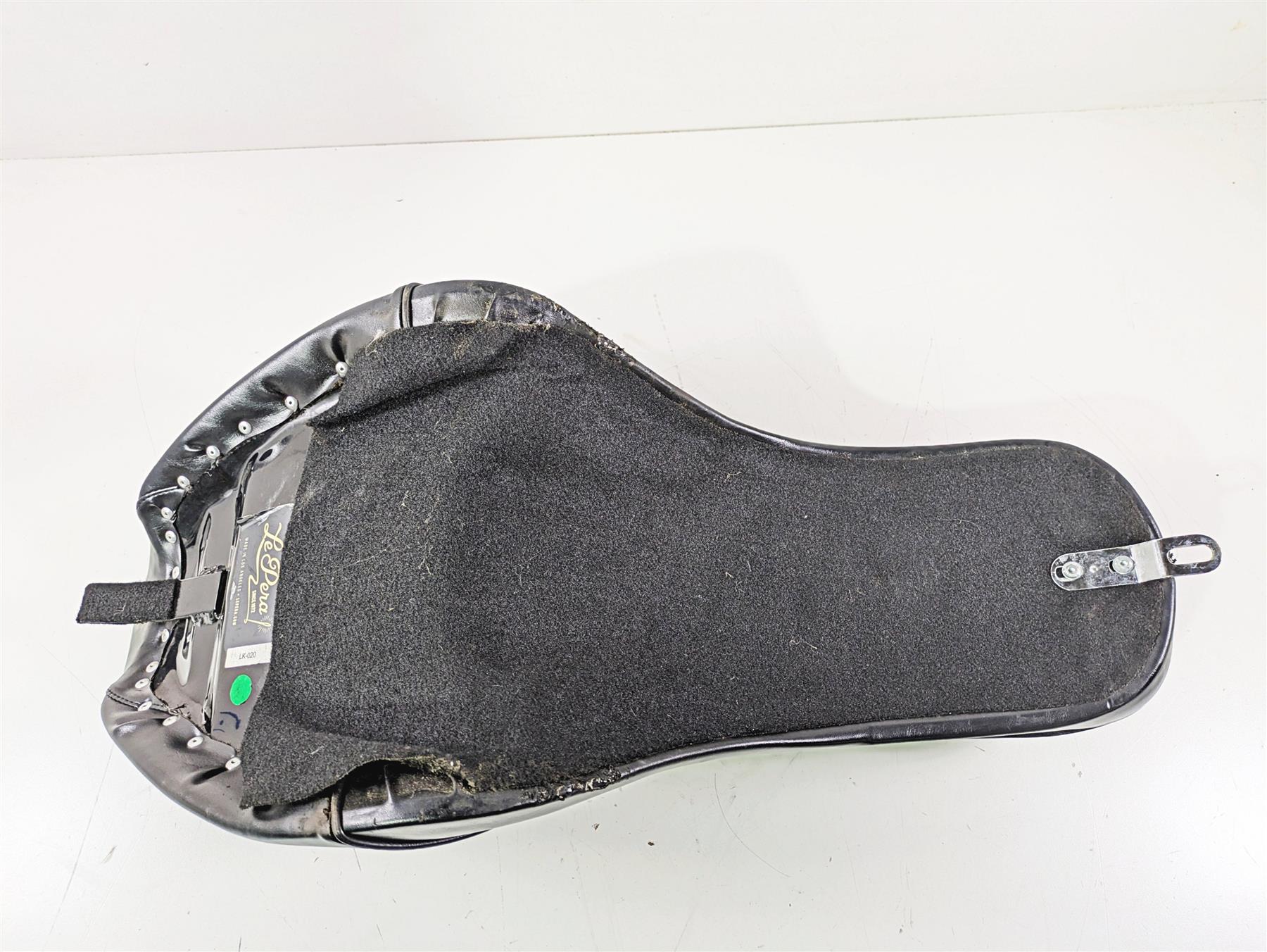 2008 Harley FLSTSB Cross Bones Le Pera Cherokee Seat Saddle 91-9536 - Image 9