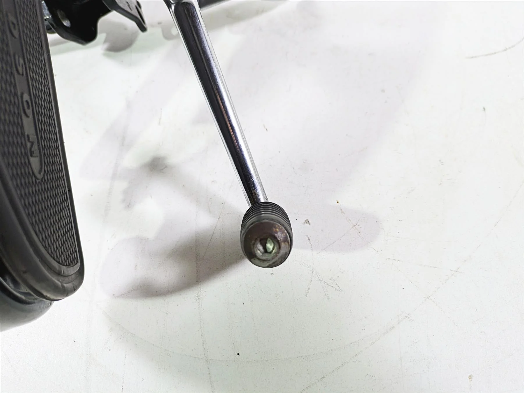 2008 Harley FLSTSB Cross Bones Left Floorboard & Shifter Set 33630-07A 33895-82E - Image 11