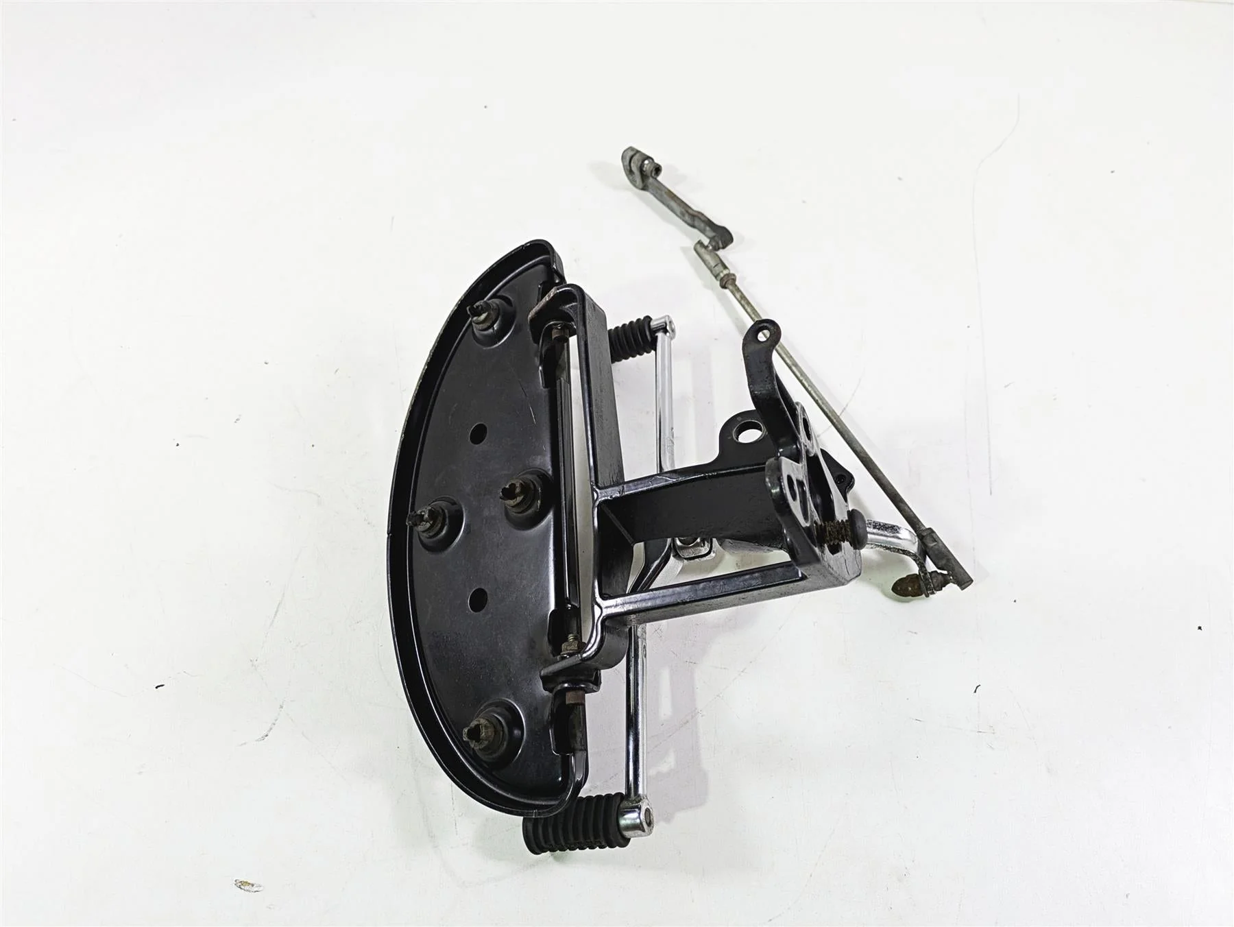 2008 Harley FLSTSB Cross Bones Left Floorboard & Shifter Set 33630-07A 33895-82E - Image 9