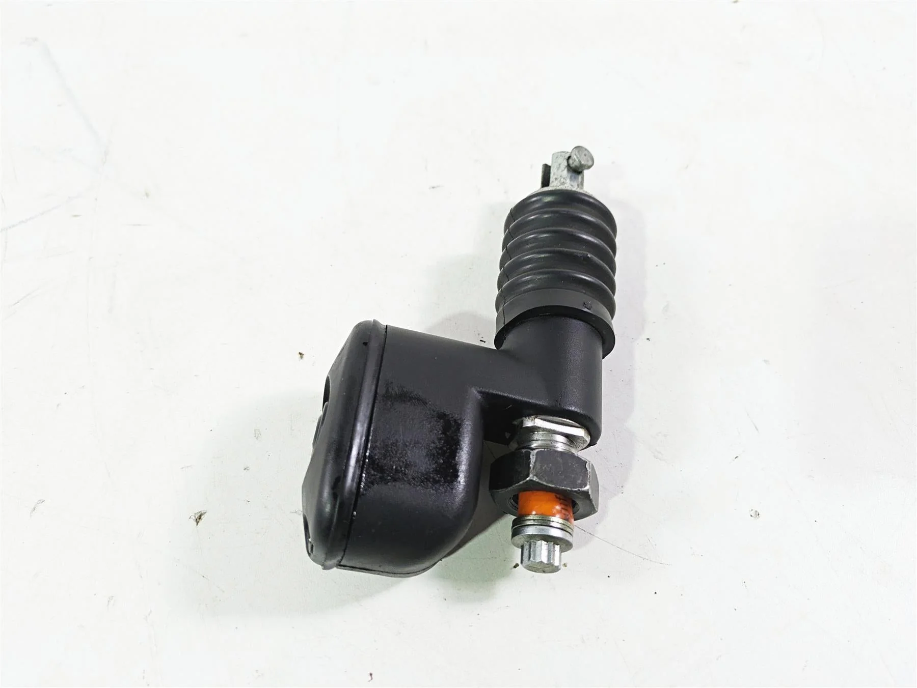 2008 Harley FLSTSB Cross Bones Rear Brake Master Cylinder 41767-05E - Image 2