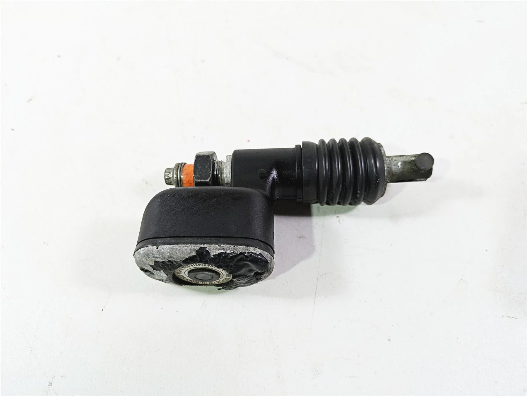 2008 Harley FLSTSB Cross Bones Rear Brake Master Cylinder - Read 41767-05E - Image 3