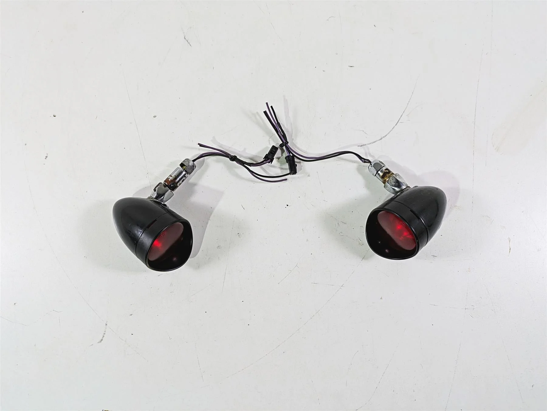 2008 Harley FLSTSB Cross Bones Rear Bullet Turn Signal Set - Read 69934-08 - Image 4