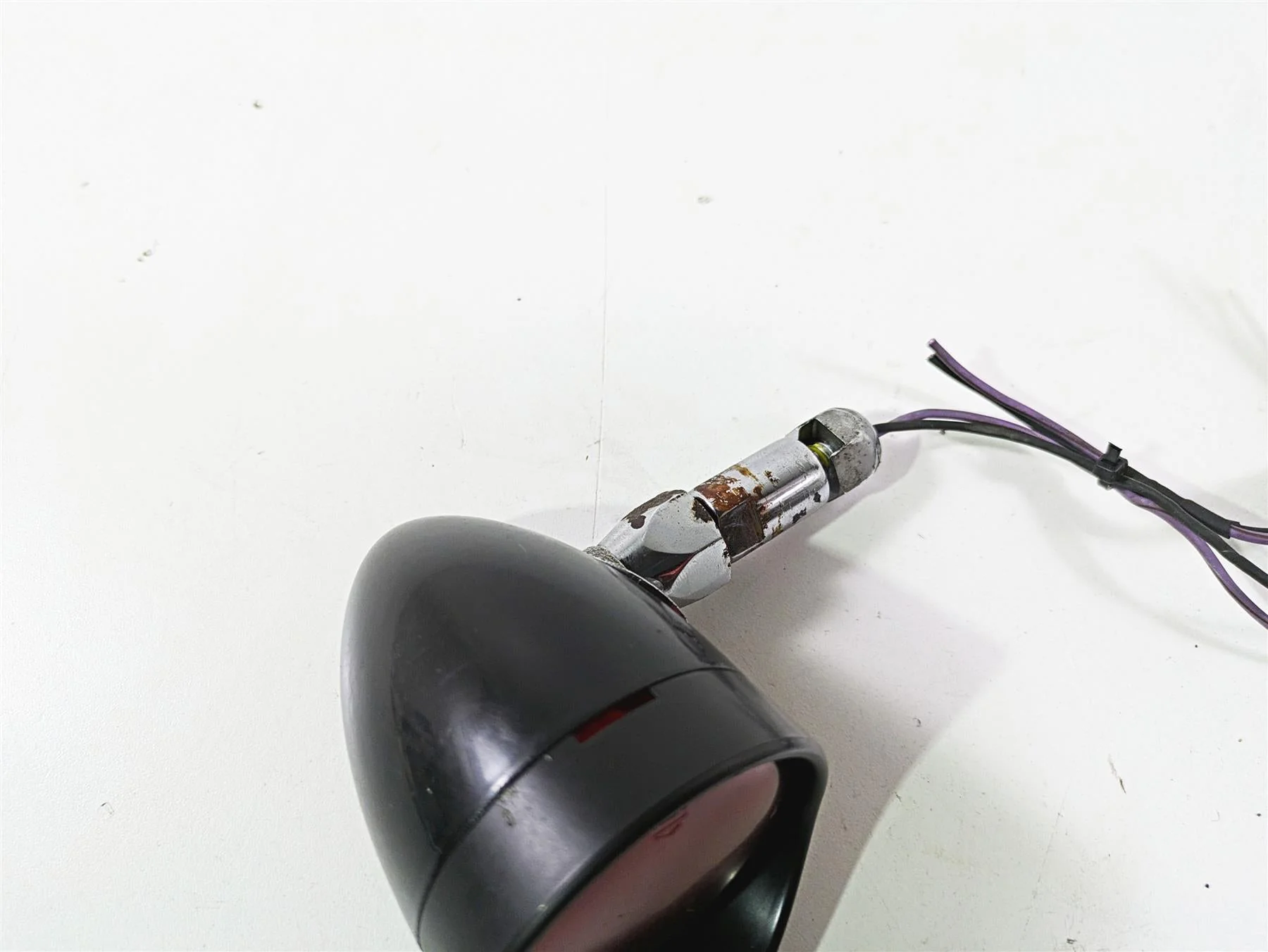 2008 Harley FLSTSB Cross Bones Rear Bullet Turn Signal Set - Read 69934-08 - Image 7