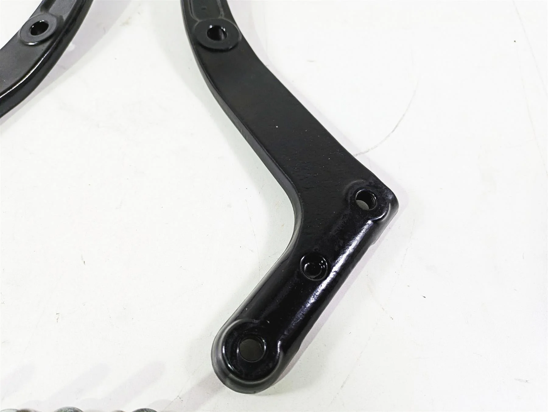 2008 Harley FLSTSB Cross Bones Rear Fender Struts Braces 47813-08BHP 47809-08BHP - Image 6